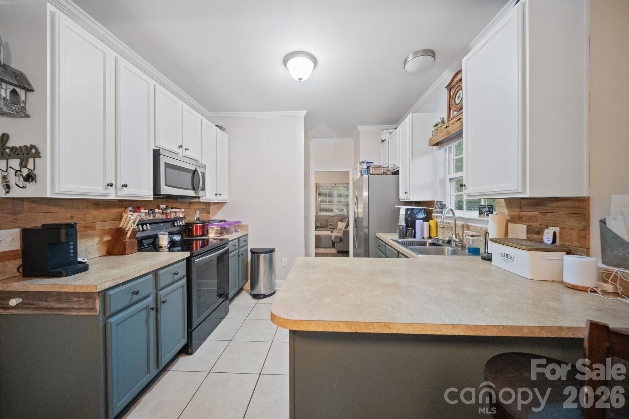 511 S Zion Street Property Photo 6