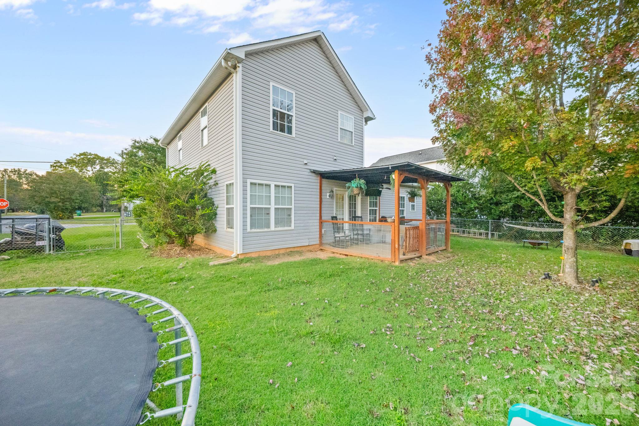 511 S Zion Street Property Photo 24