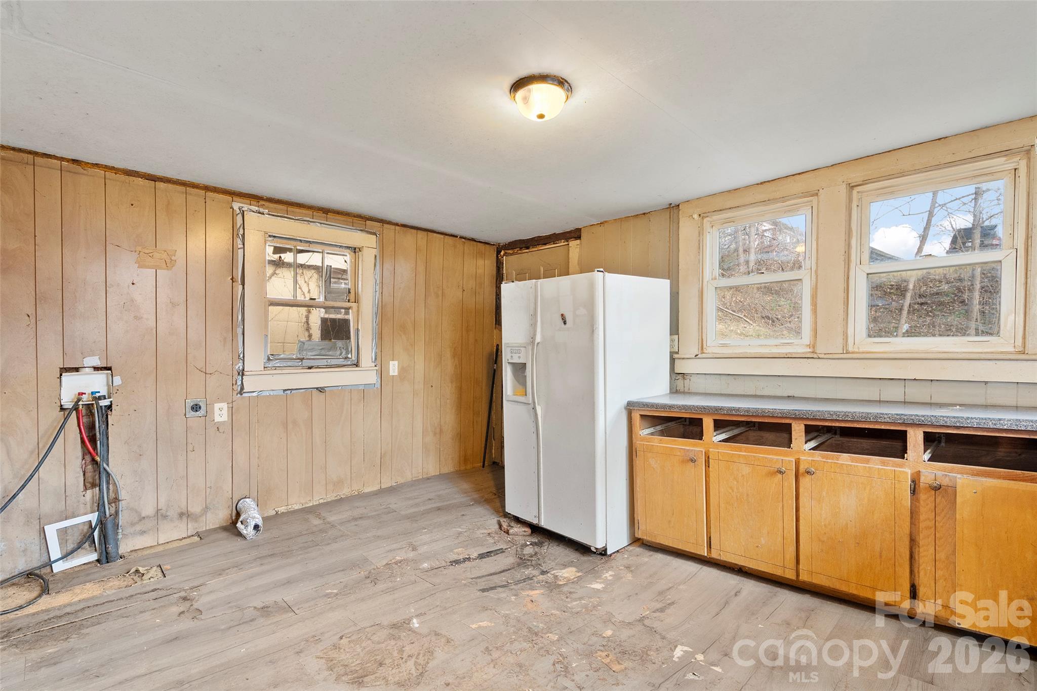 75 Travis Street Property Photo 7