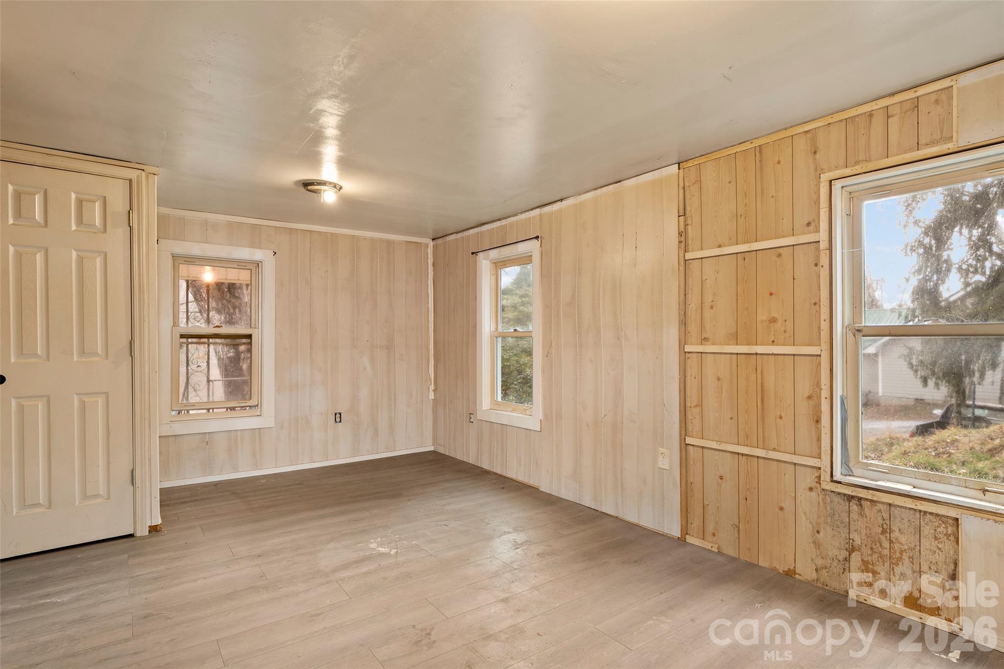 75 Travis Street Property Photo 9
