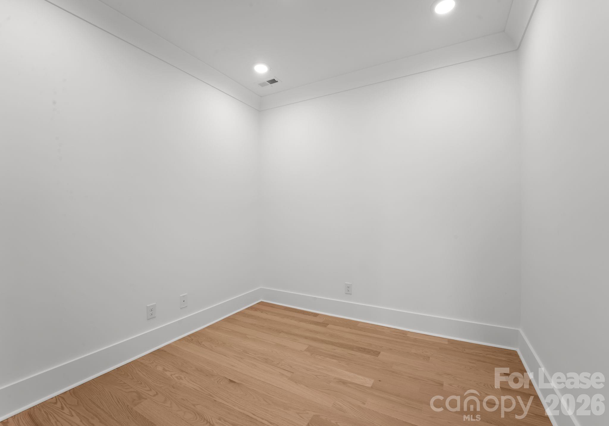 4345 Castleton Road Property Photo 34