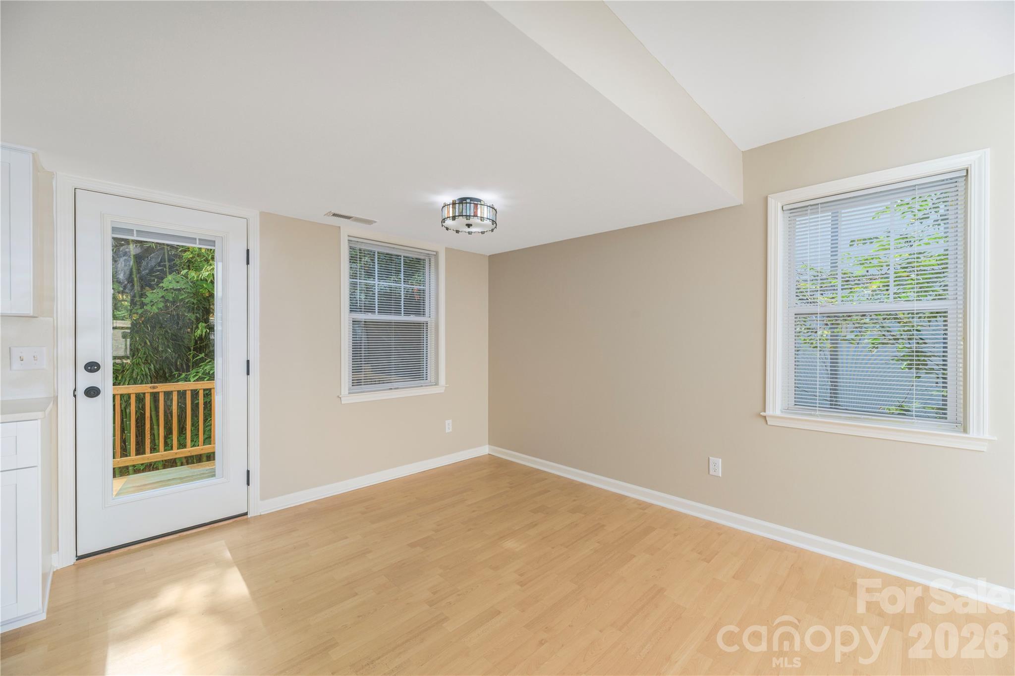 17 Sheridan Road Property Photo 10