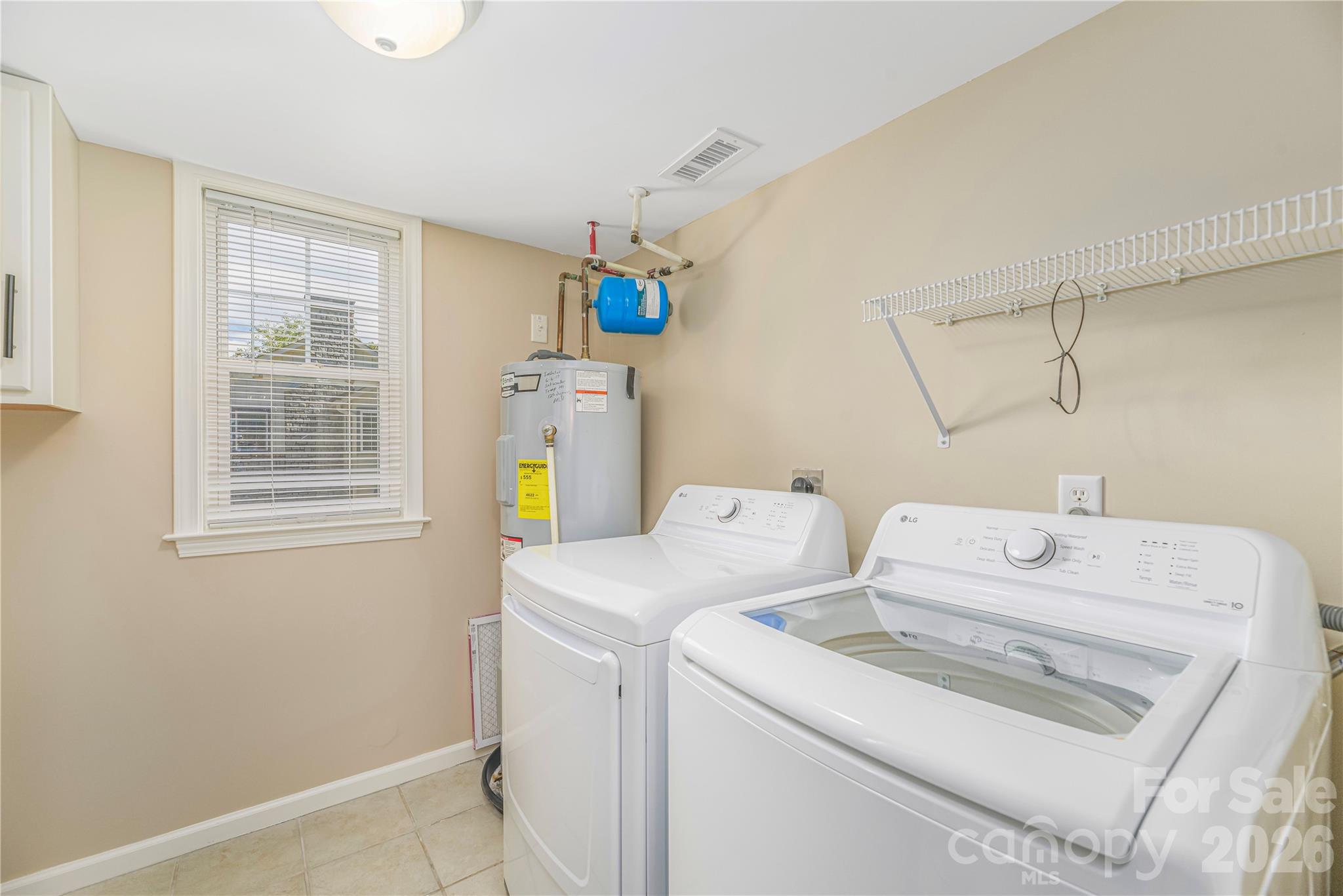 17 Sheridan Road Property Photo 16