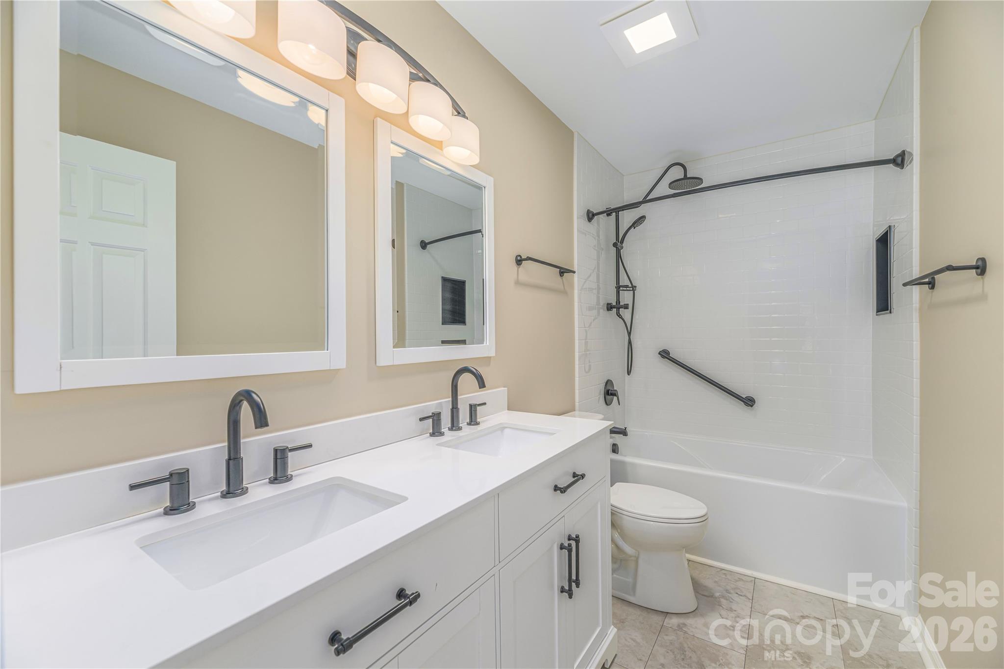 17 Sheridan Road Property Photo 27