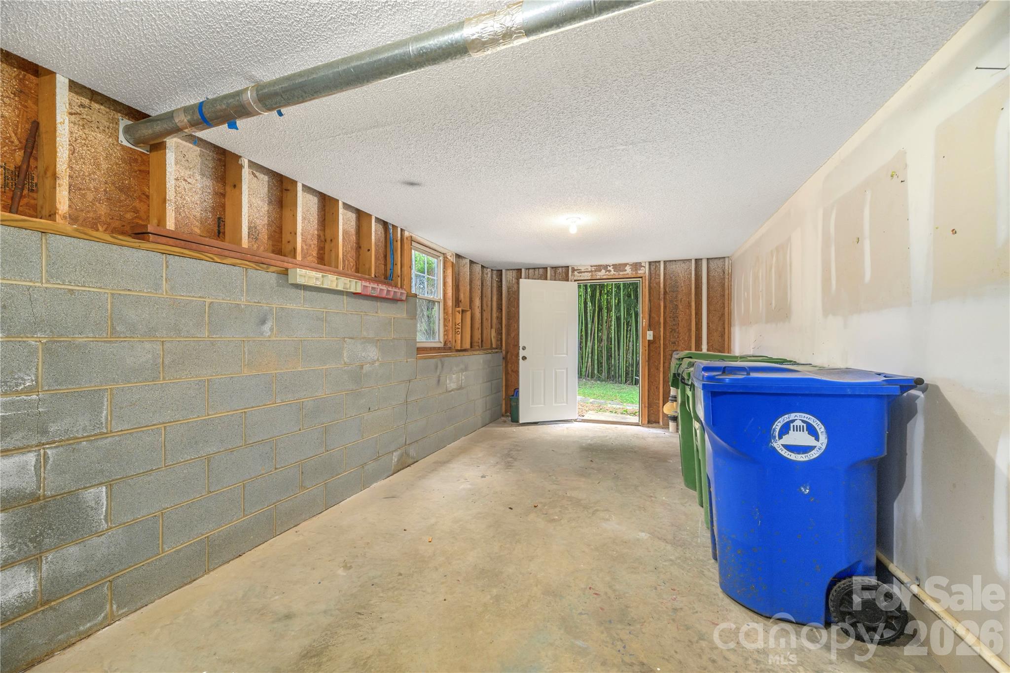 17 Sheridan Road Property Photo 40