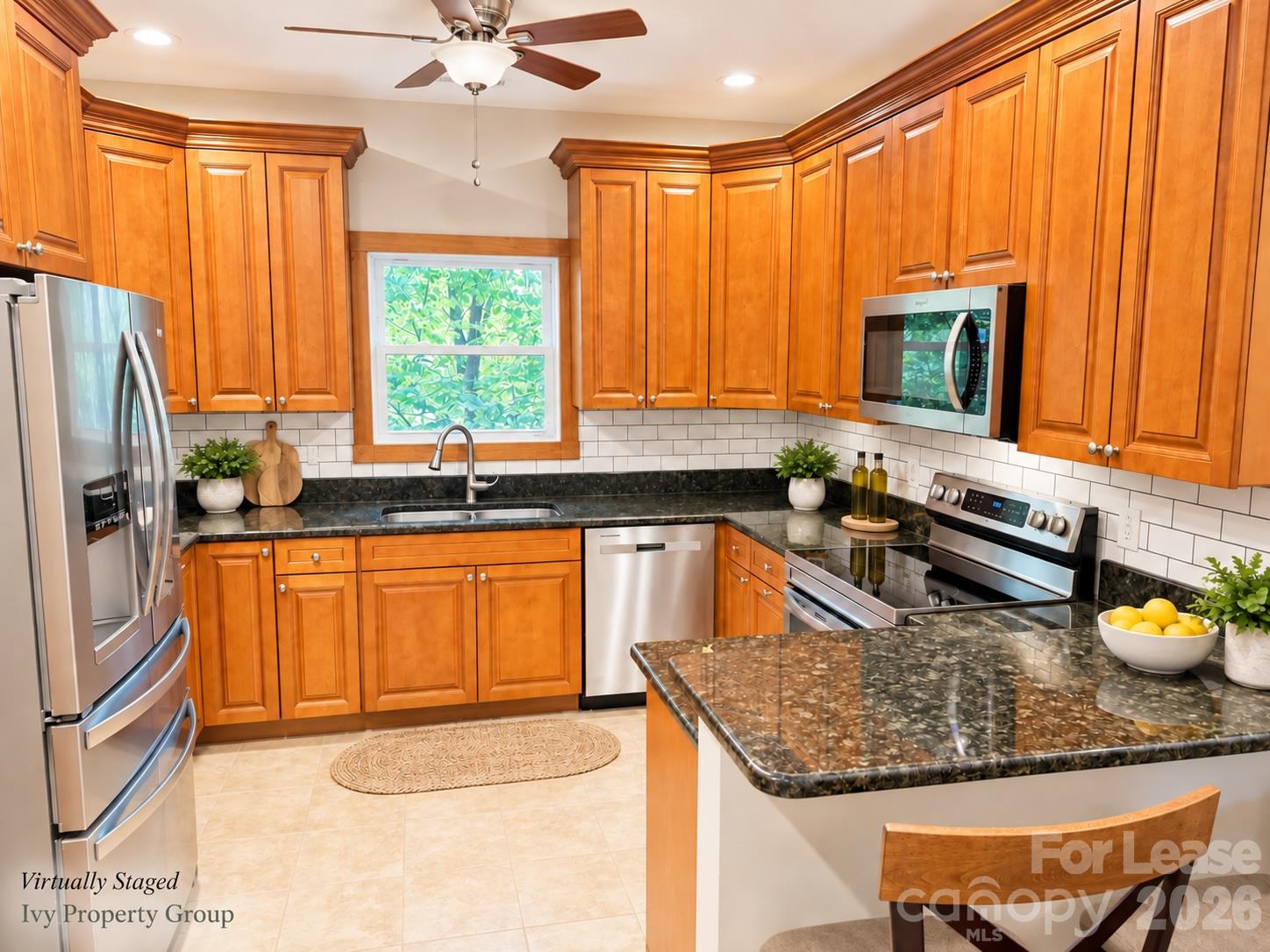 220 Rainbow Terrace Property Photo 4