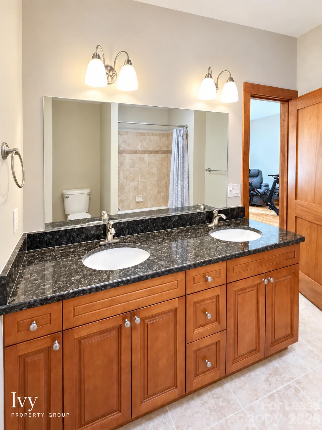 220 Rainbow Terrace Property Photo 14