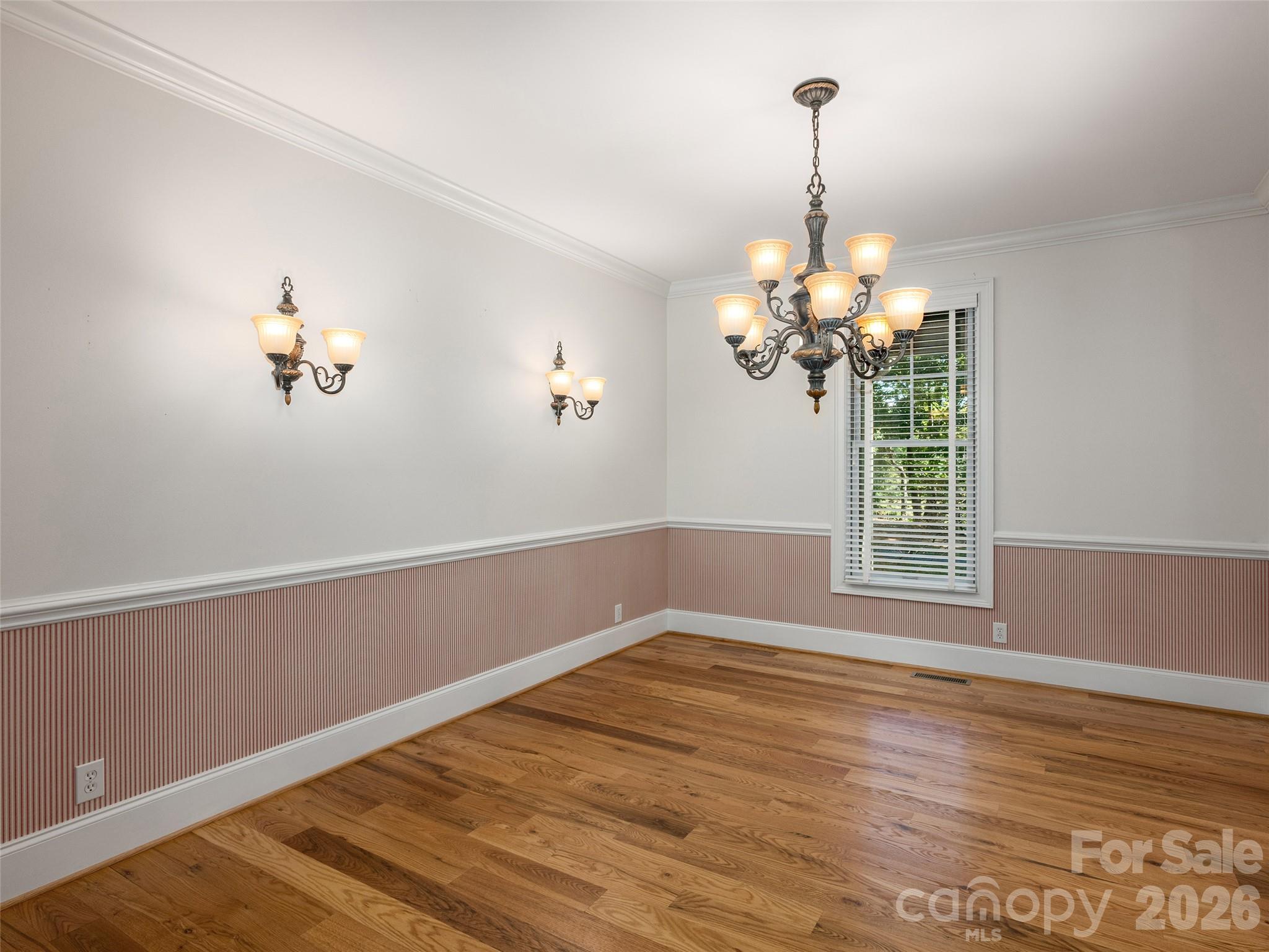 620 N Highland Road Property Photo 9