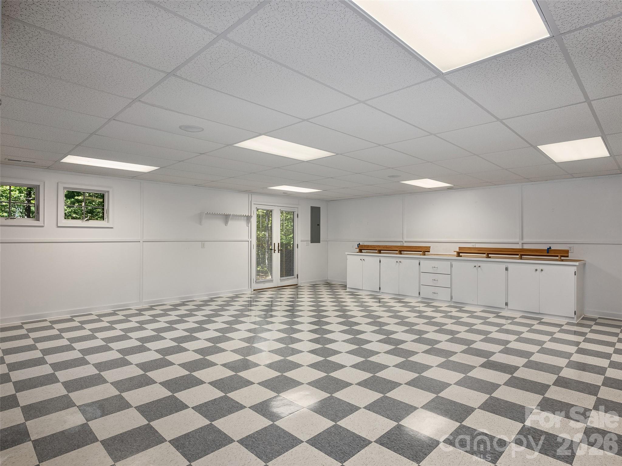 620 N Highland Road Property Photo 32