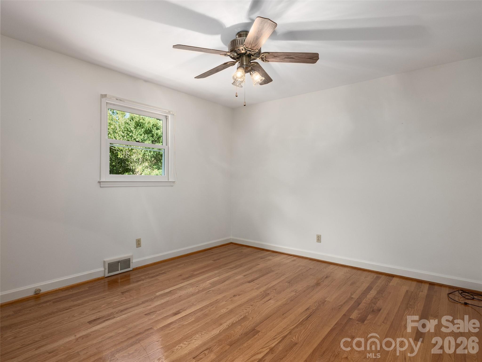 16 Ben Lippen Road Property Photo 11