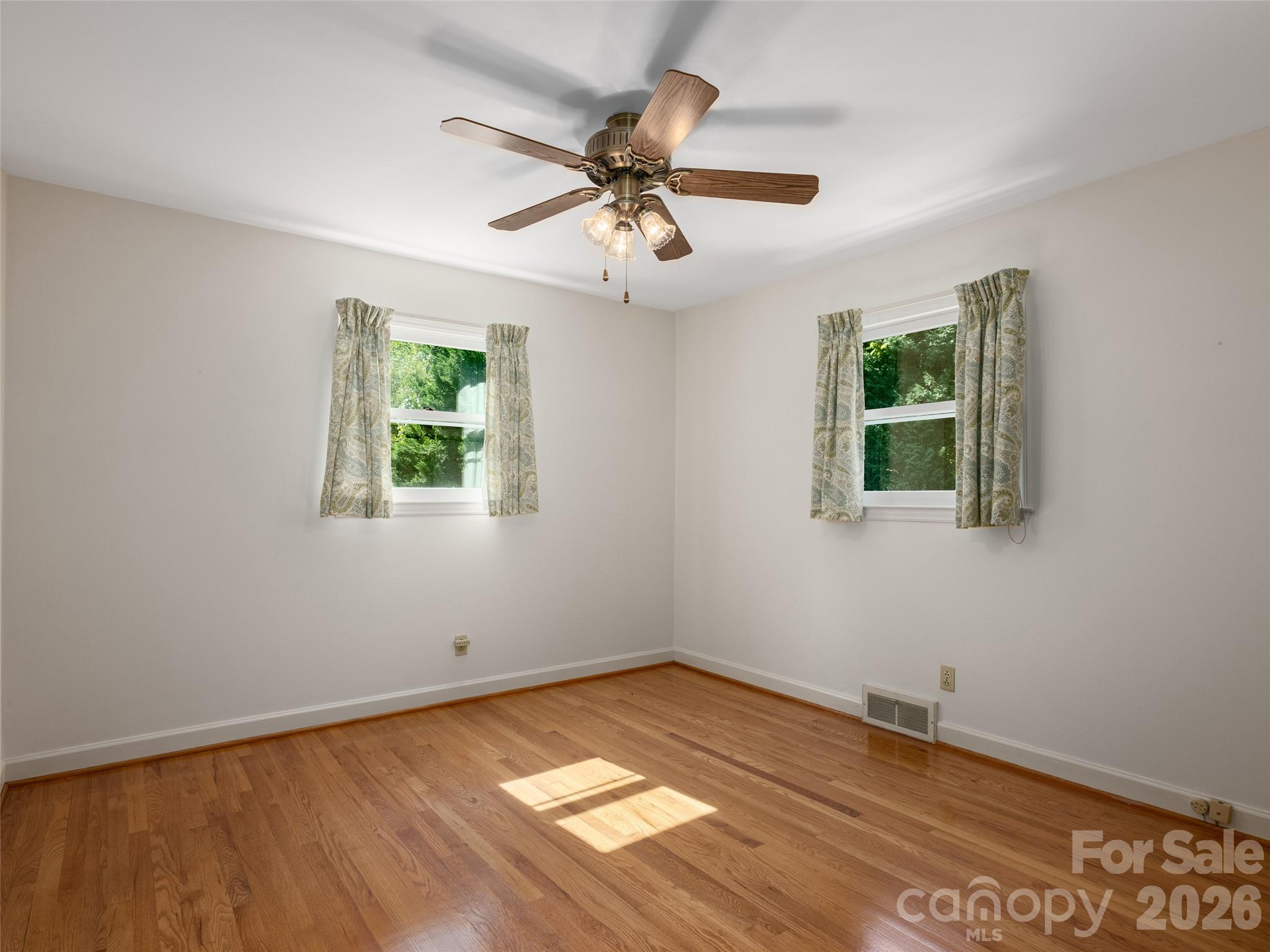 16 Ben Lippen Road Property Photo 16