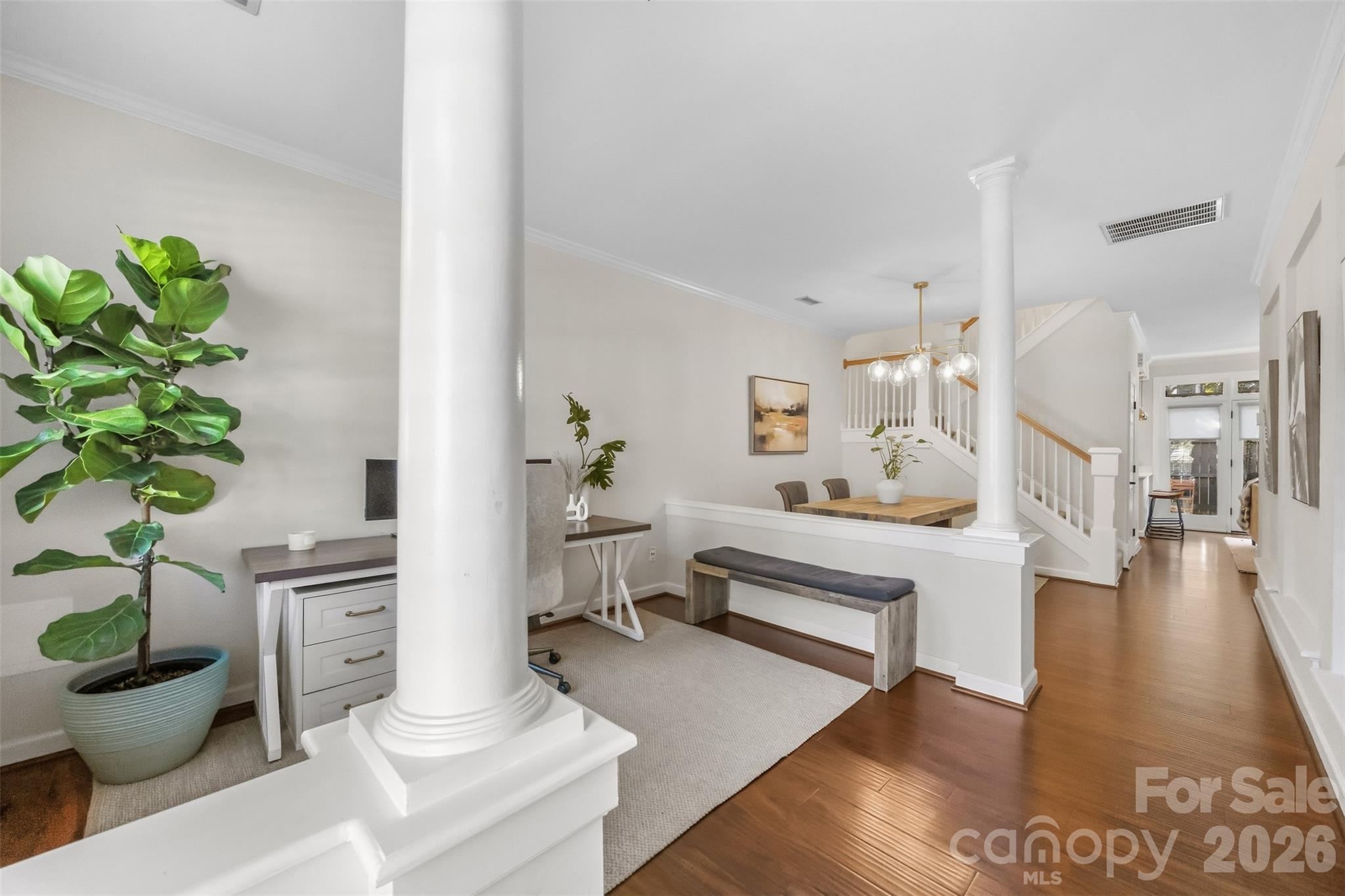 976 Park Slope Drive Property Photo 4