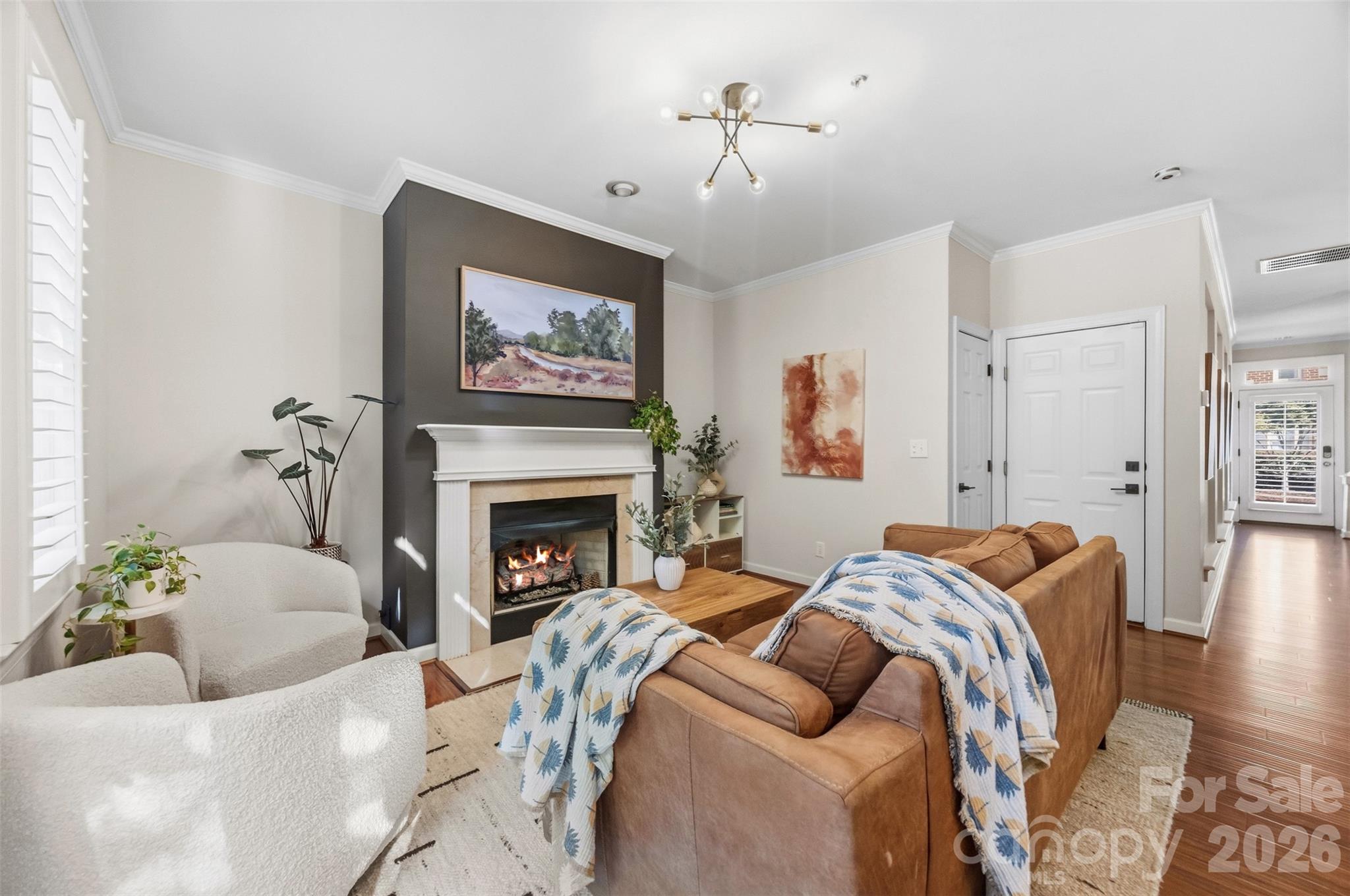 976 Park Slope Drive Property Photo 9