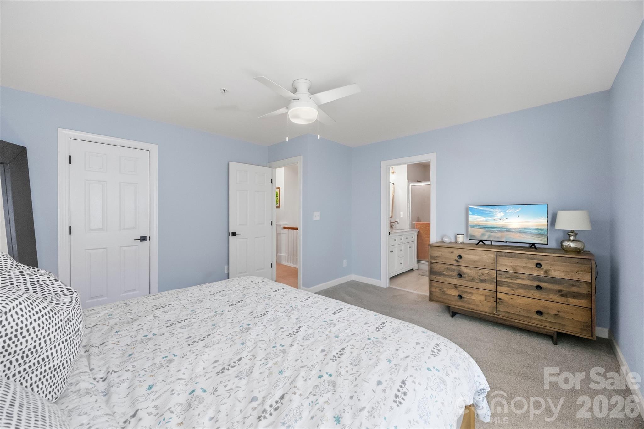 976 Park Slope Drive Property Photo 17