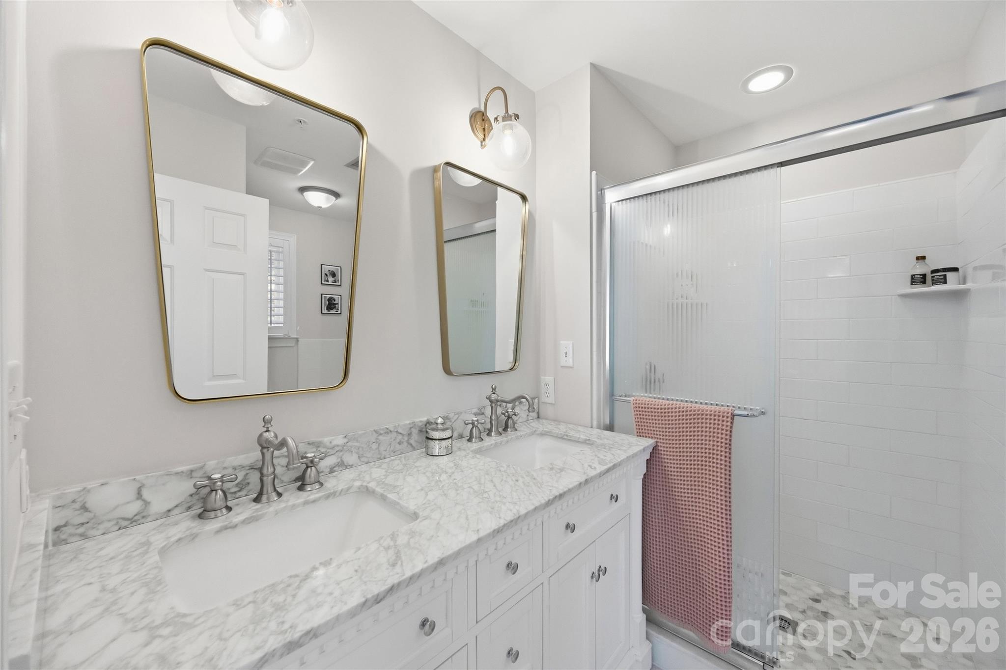 976 Park Slope Drive Property Photo 18