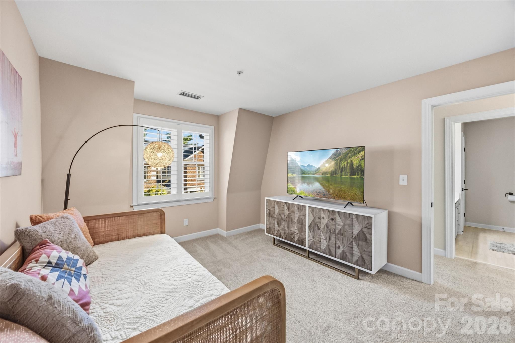 976 Park Slope Drive Property Photo 27