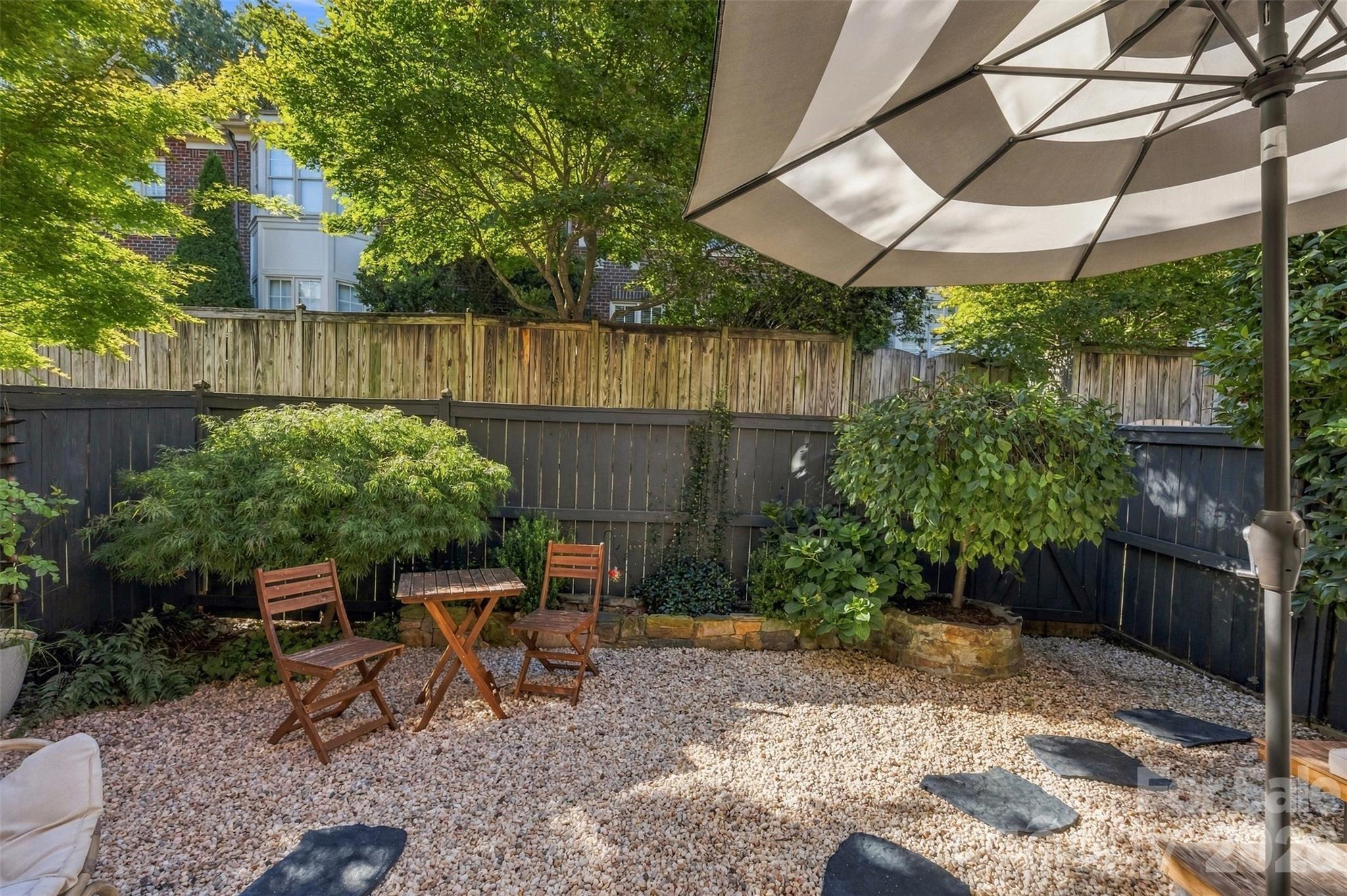 976 Park Slope Drive Property Photo 31