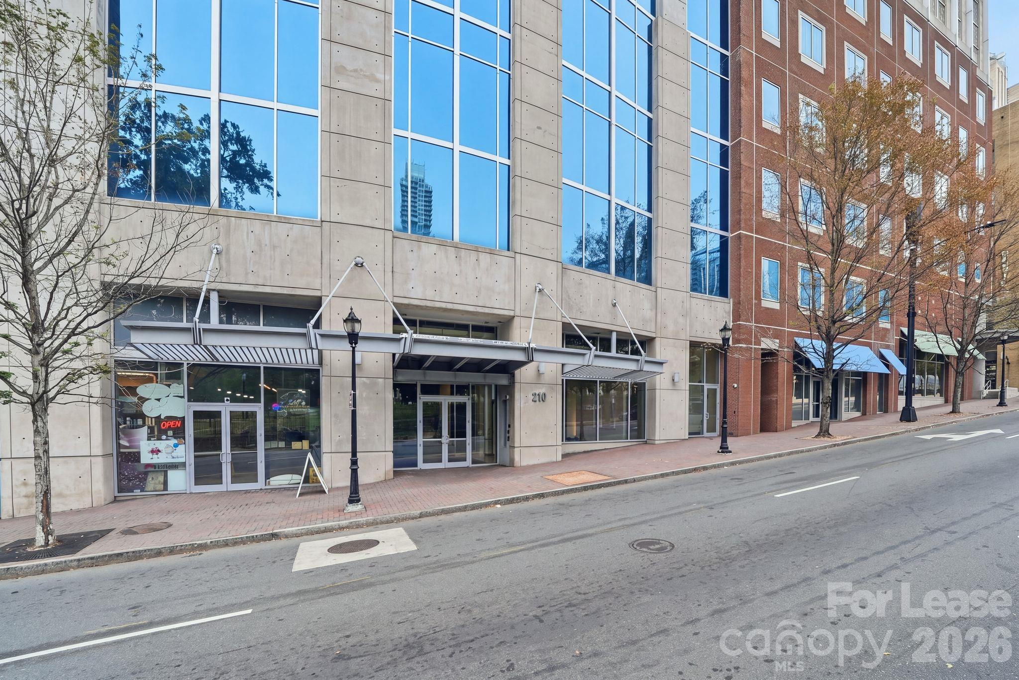 210 N Church Street 1608 Property Photo 2