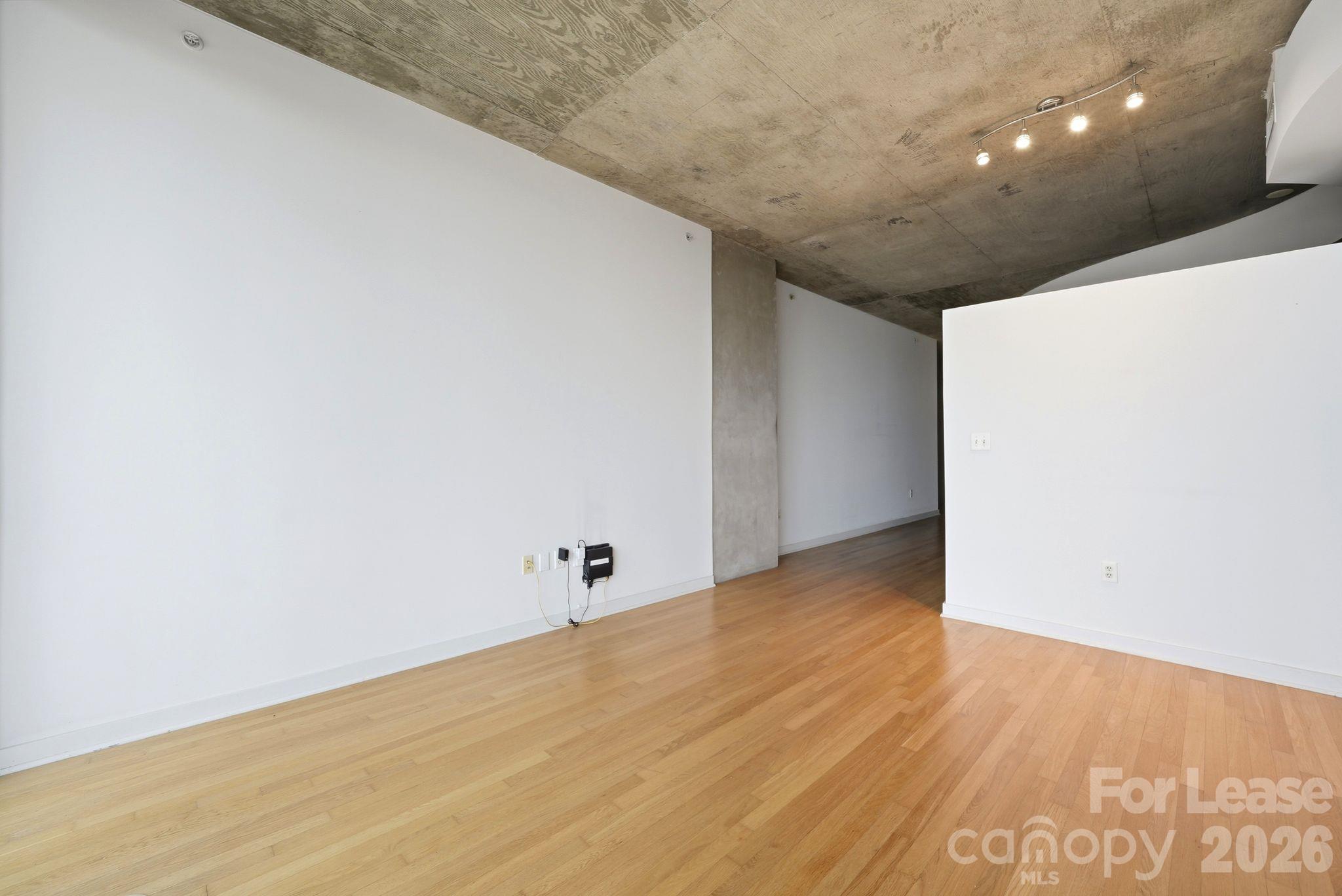 210 N Church Street 1608 Property Photo 17