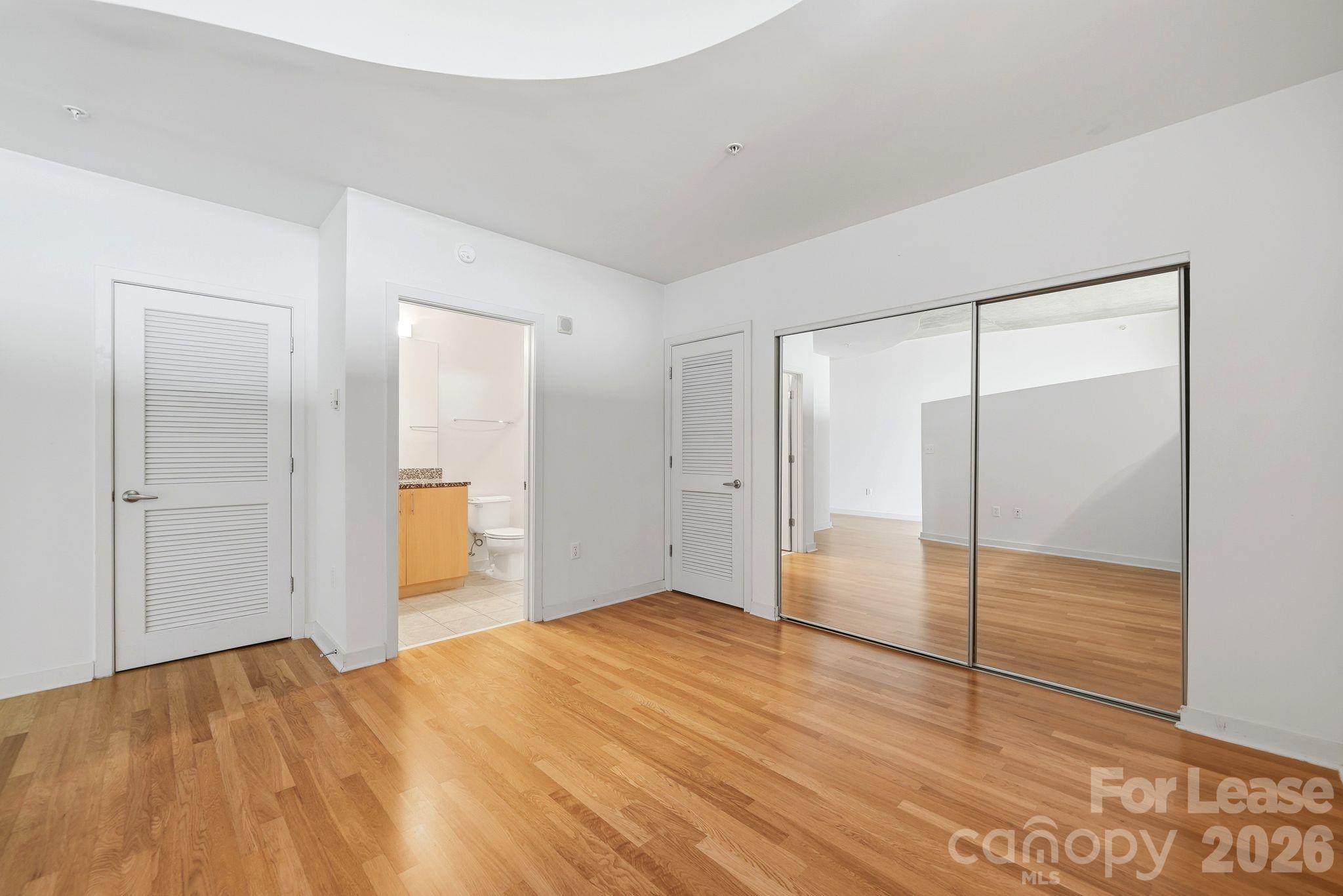 210 N Church Street 1608 Property Photo 20