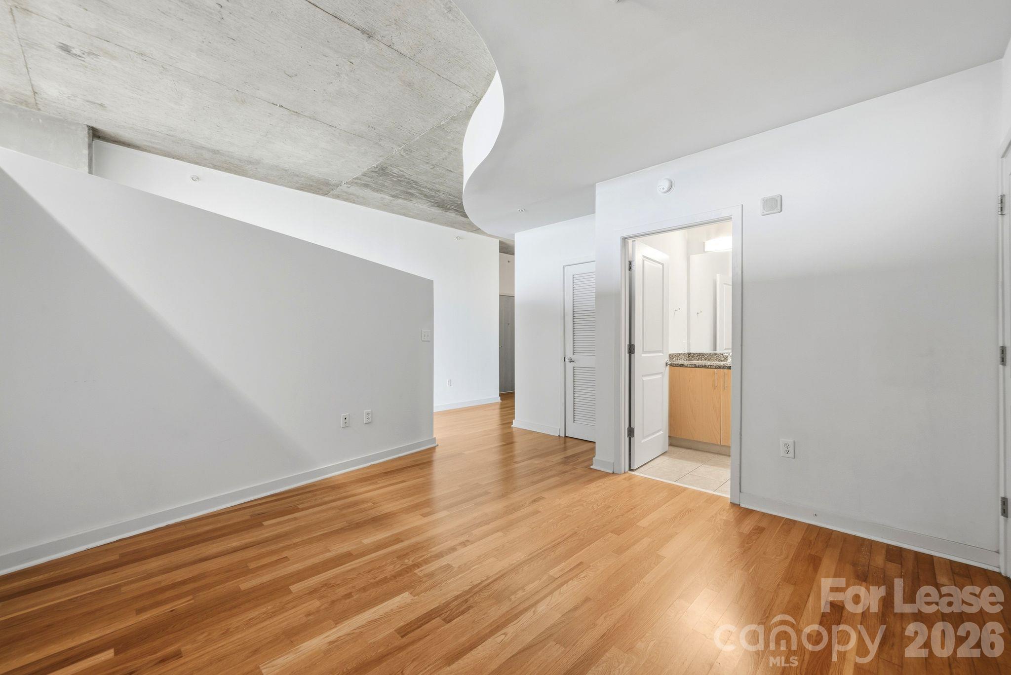 210 N Church Street 1608 Property Photo 21