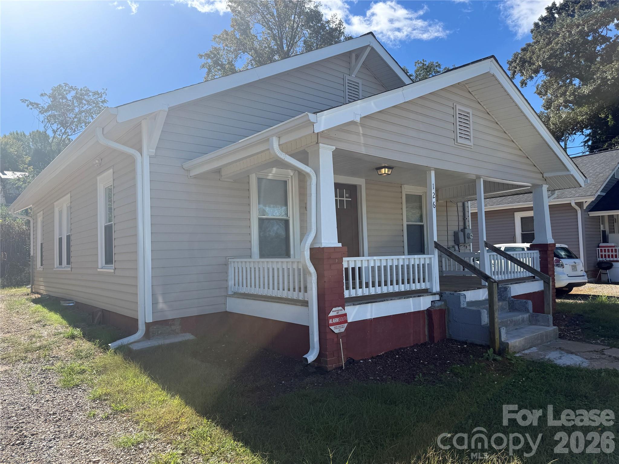 126 2nd Avenue Property Photo 1