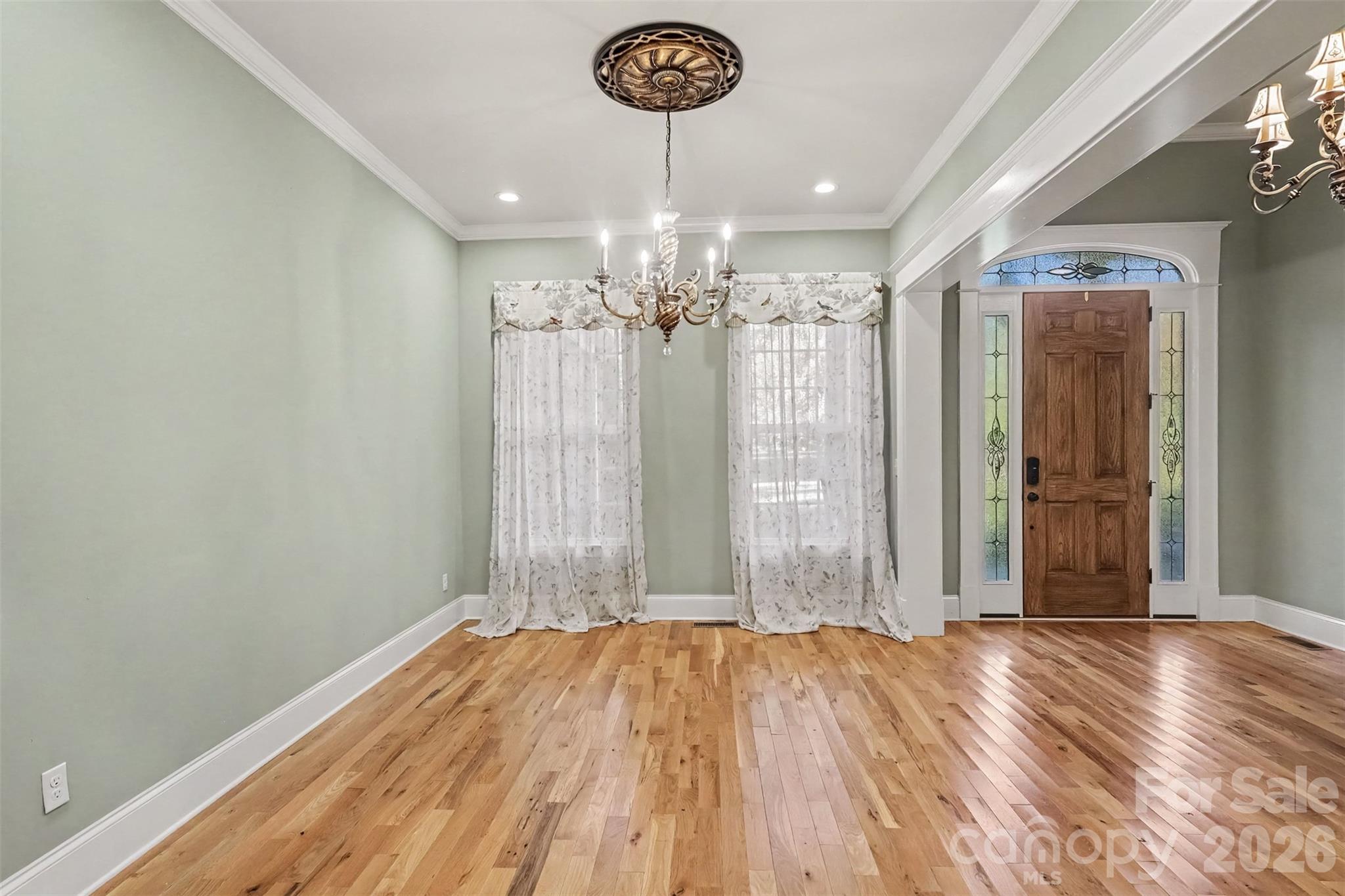 8611 Kerns Meadow Lane Property Photo 6
