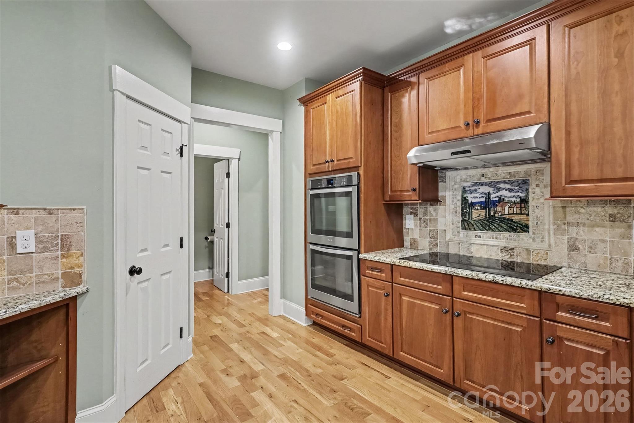 8611 Kerns Meadow Lane Property Photo 15