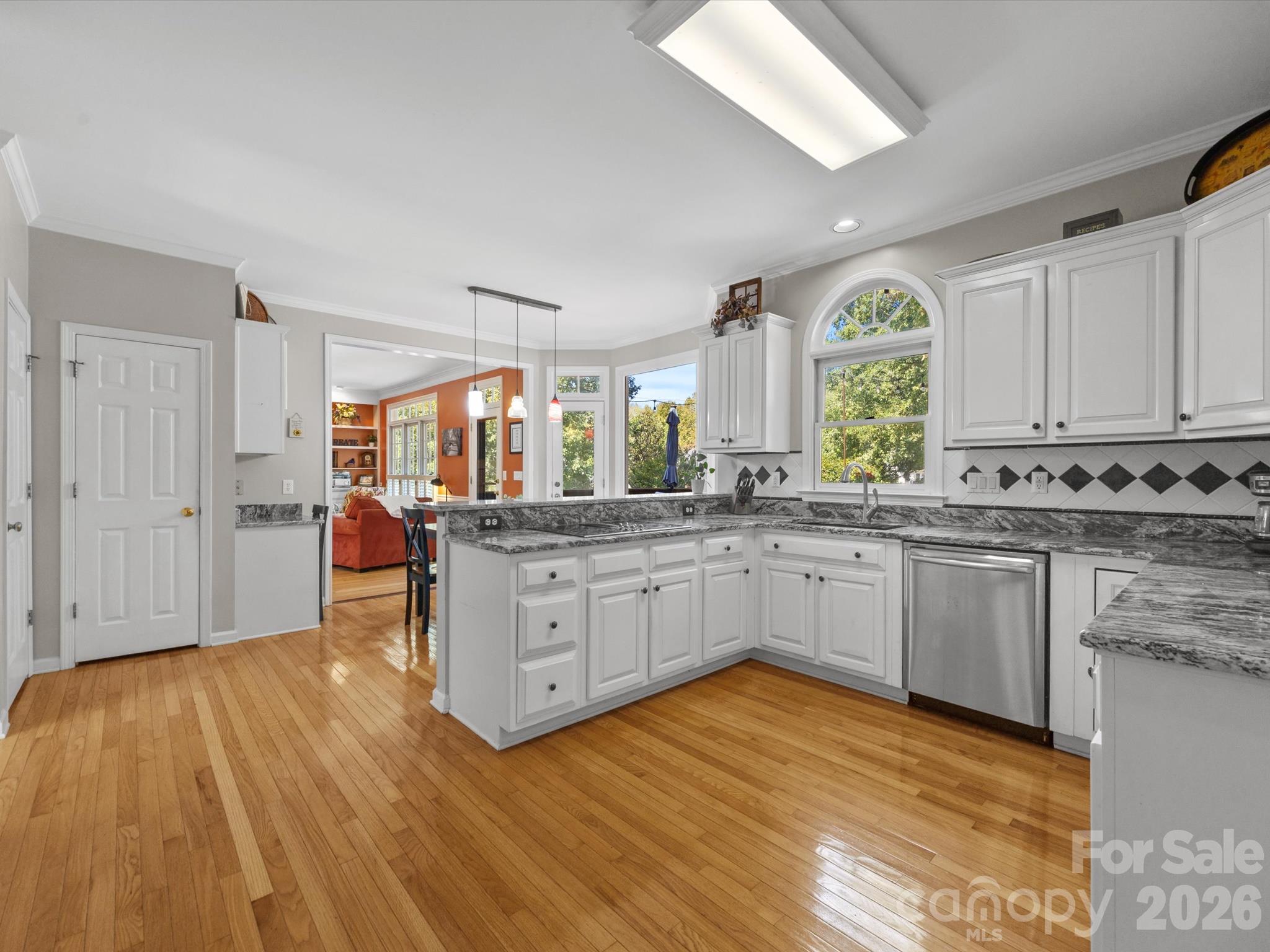 9014 Oxfordshire Court Property Photo 6