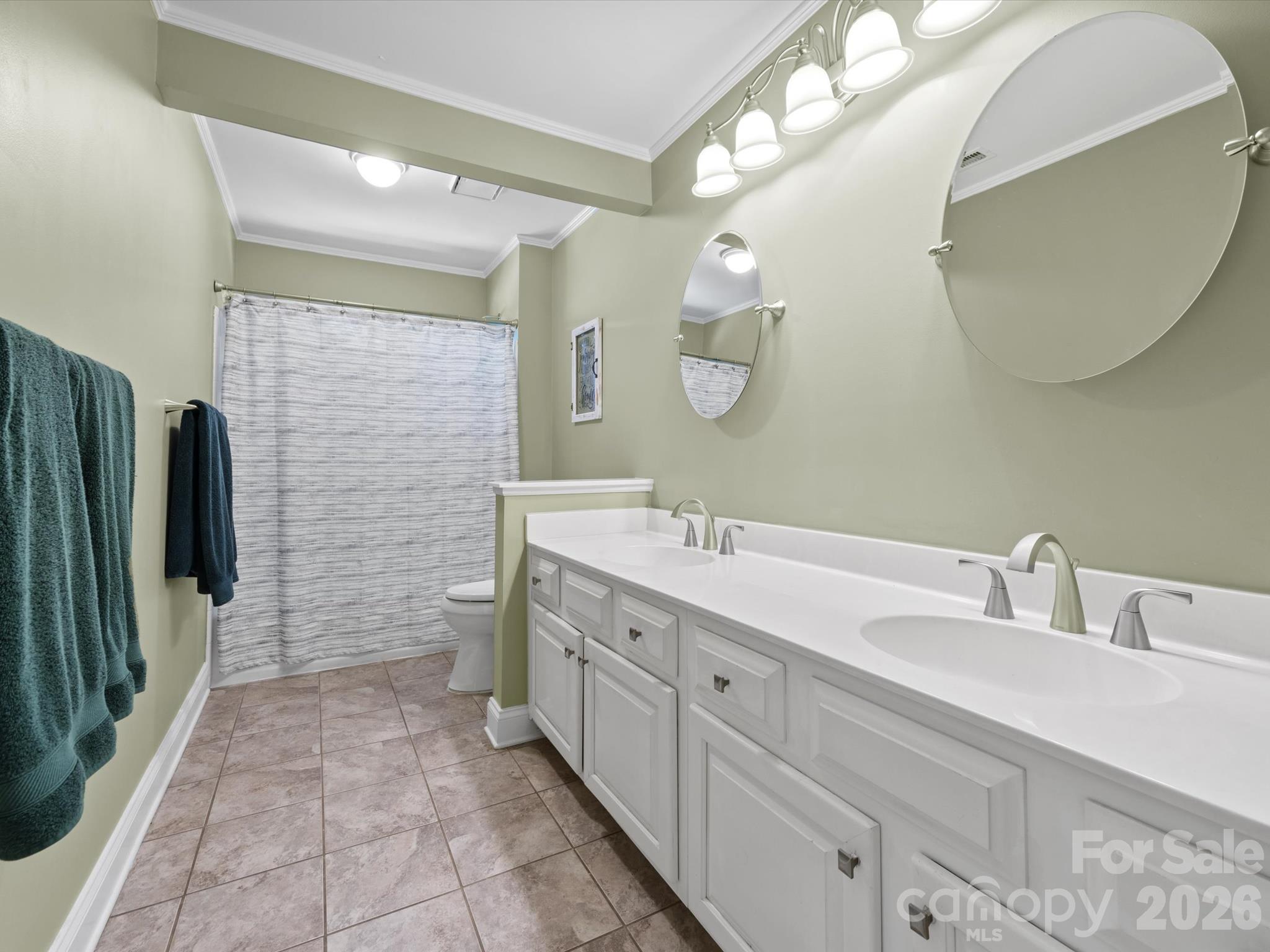 9014 Oxfordshire Court Property Photo 16