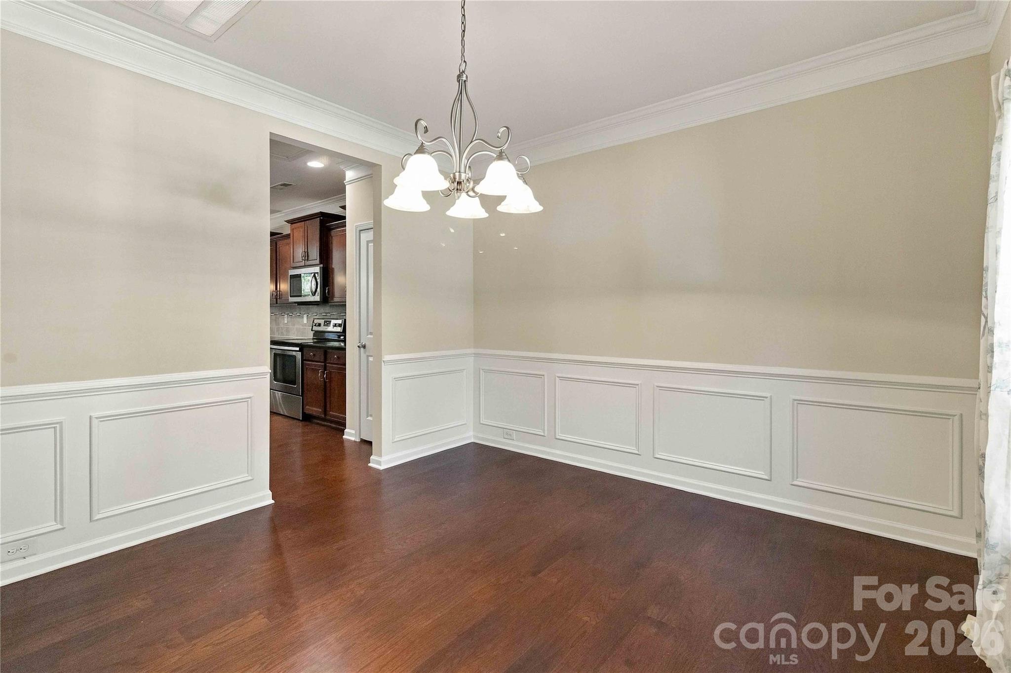 724 Rawlings Place Property Photo 4