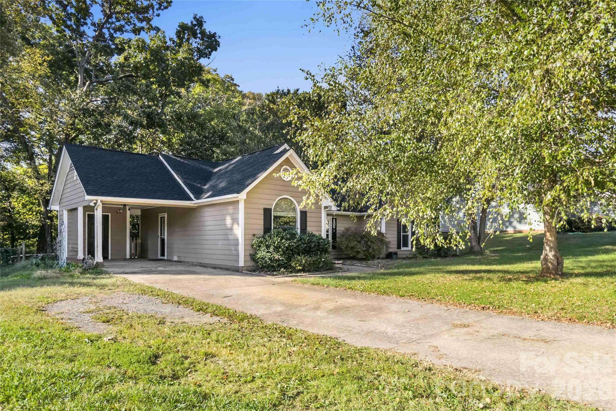 128 Weeping Willow Way Property Photo 3