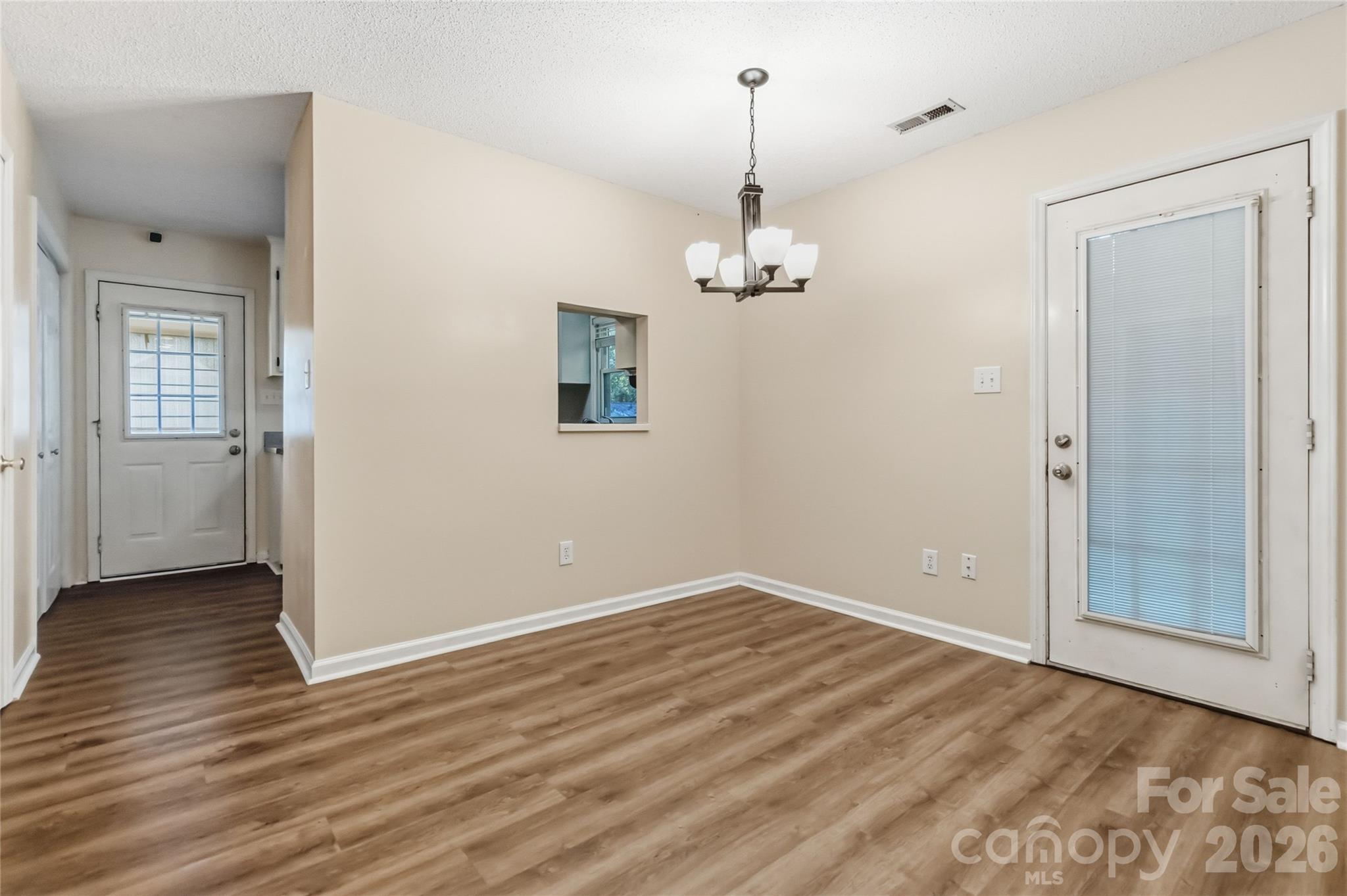 128 Weeping Willow Way Property Photo 12