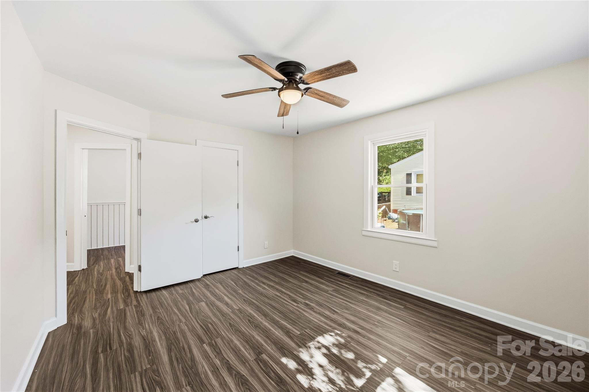 915 Skyway Drive Property Photo 12