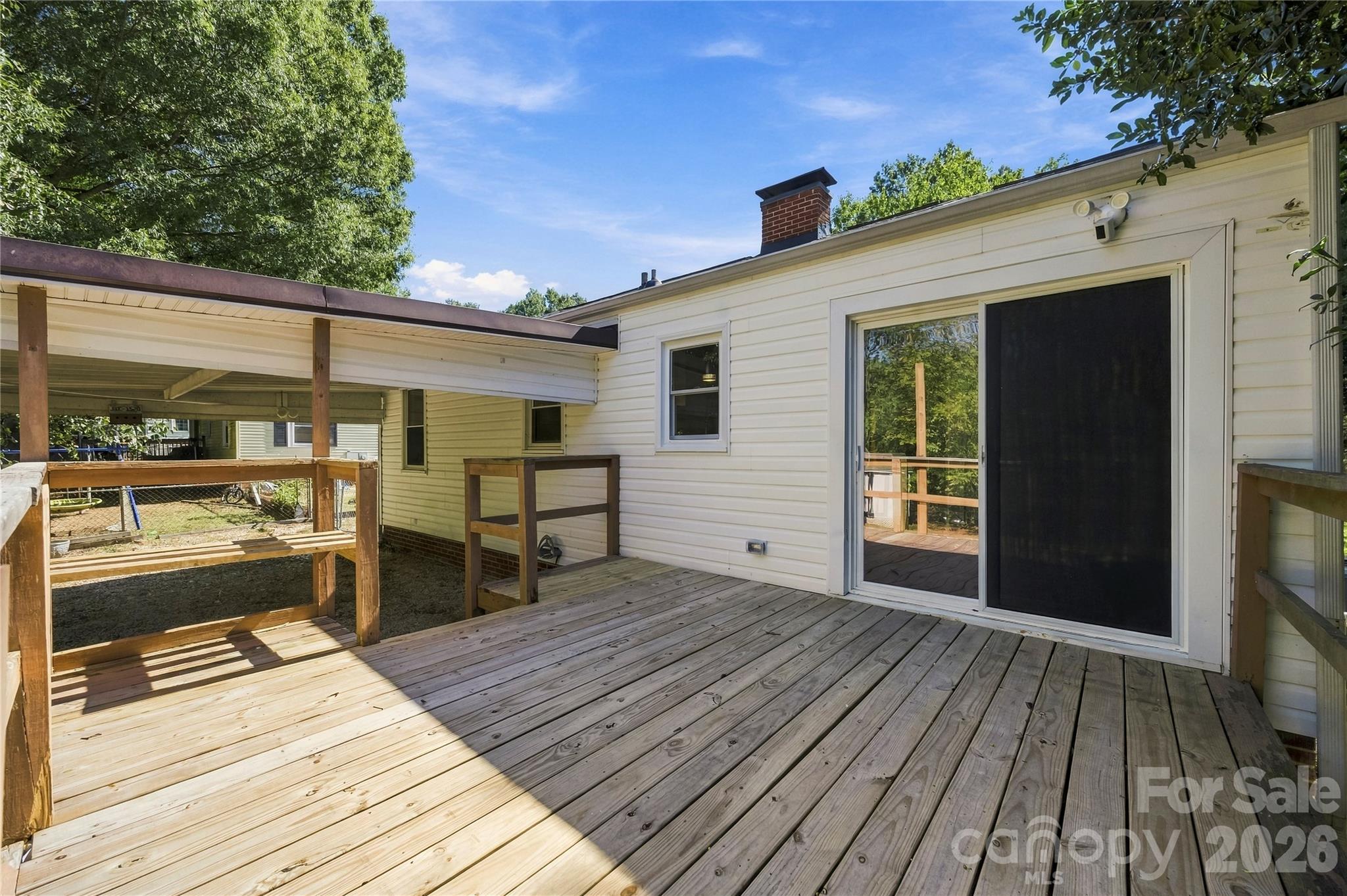 915 Skyway Drive Property Photo 20