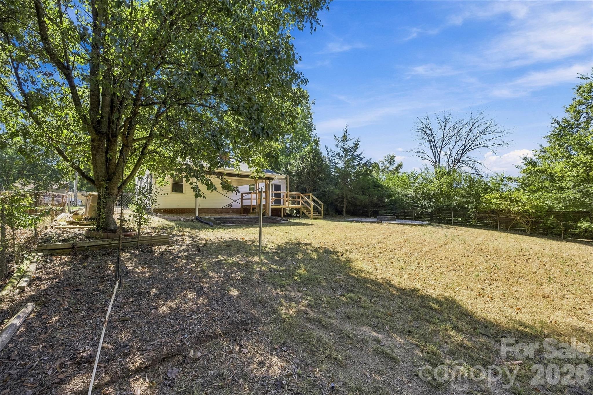915 Skyway Drive Property Photo 25