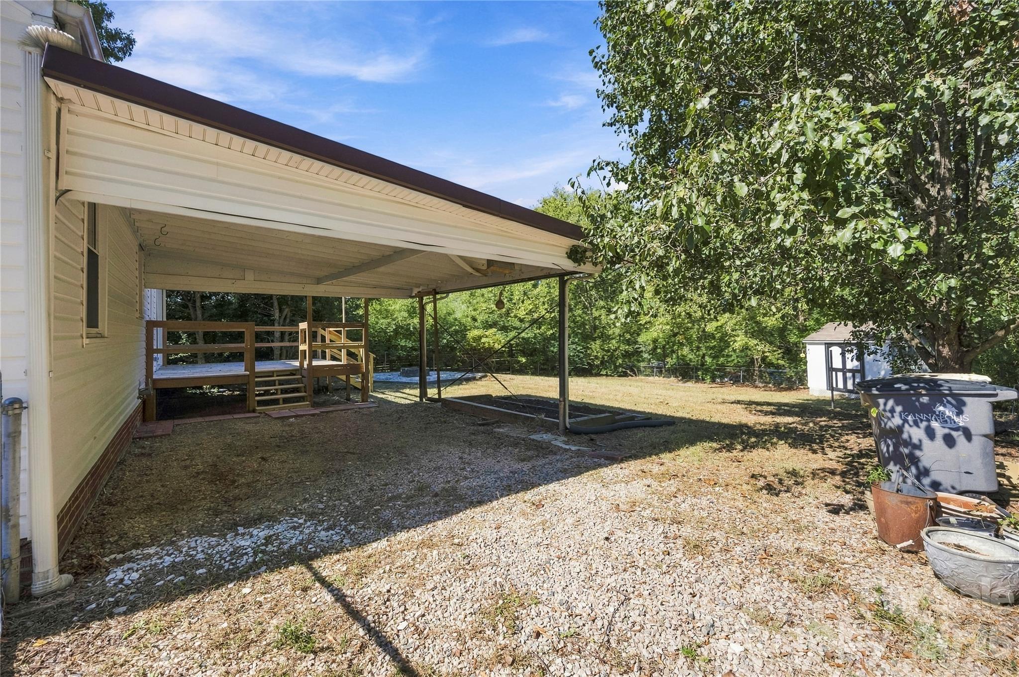 915 Skyway Drive Property Photo 26
