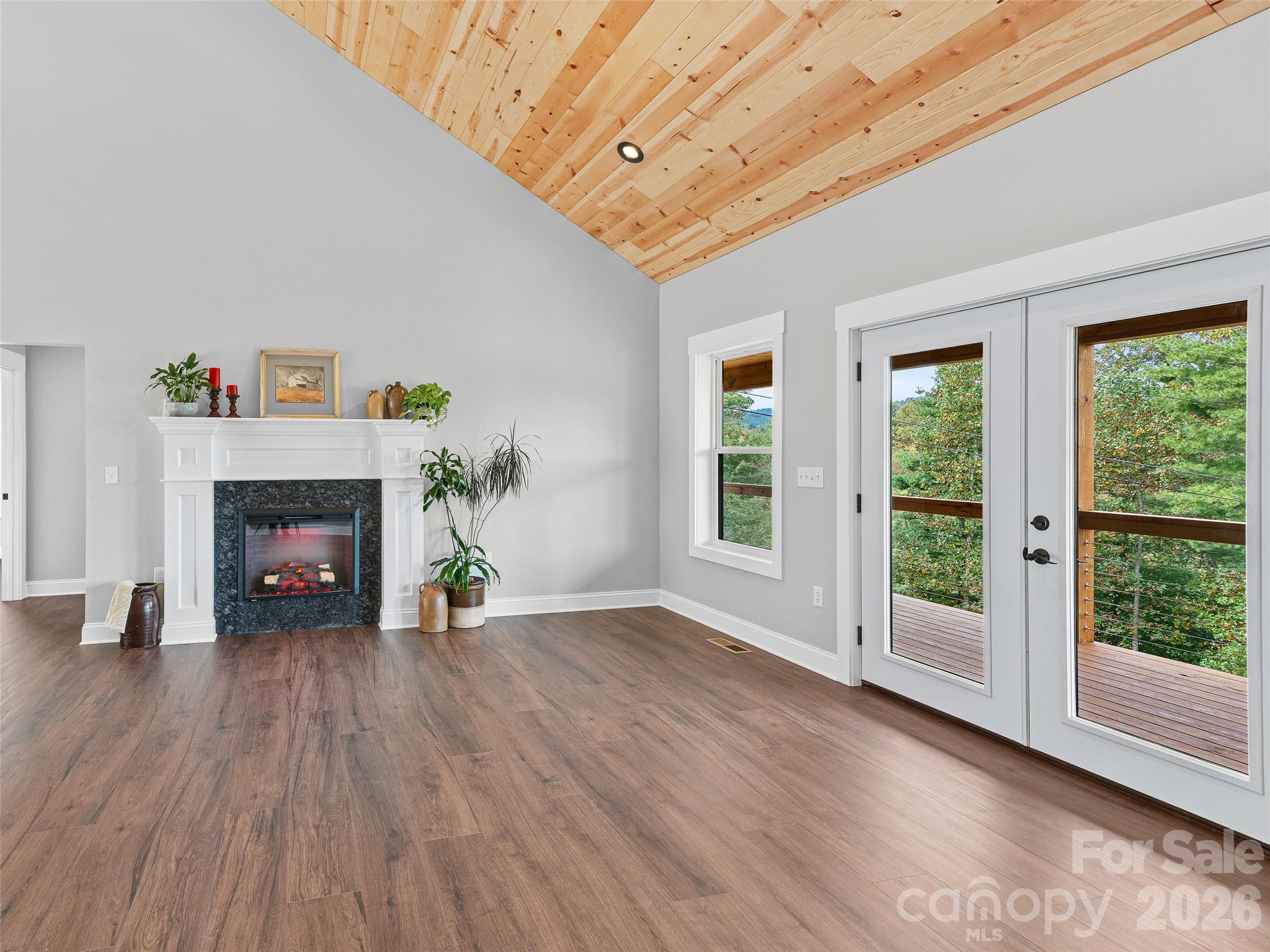 110 Shangrila Trail Property Photo 6