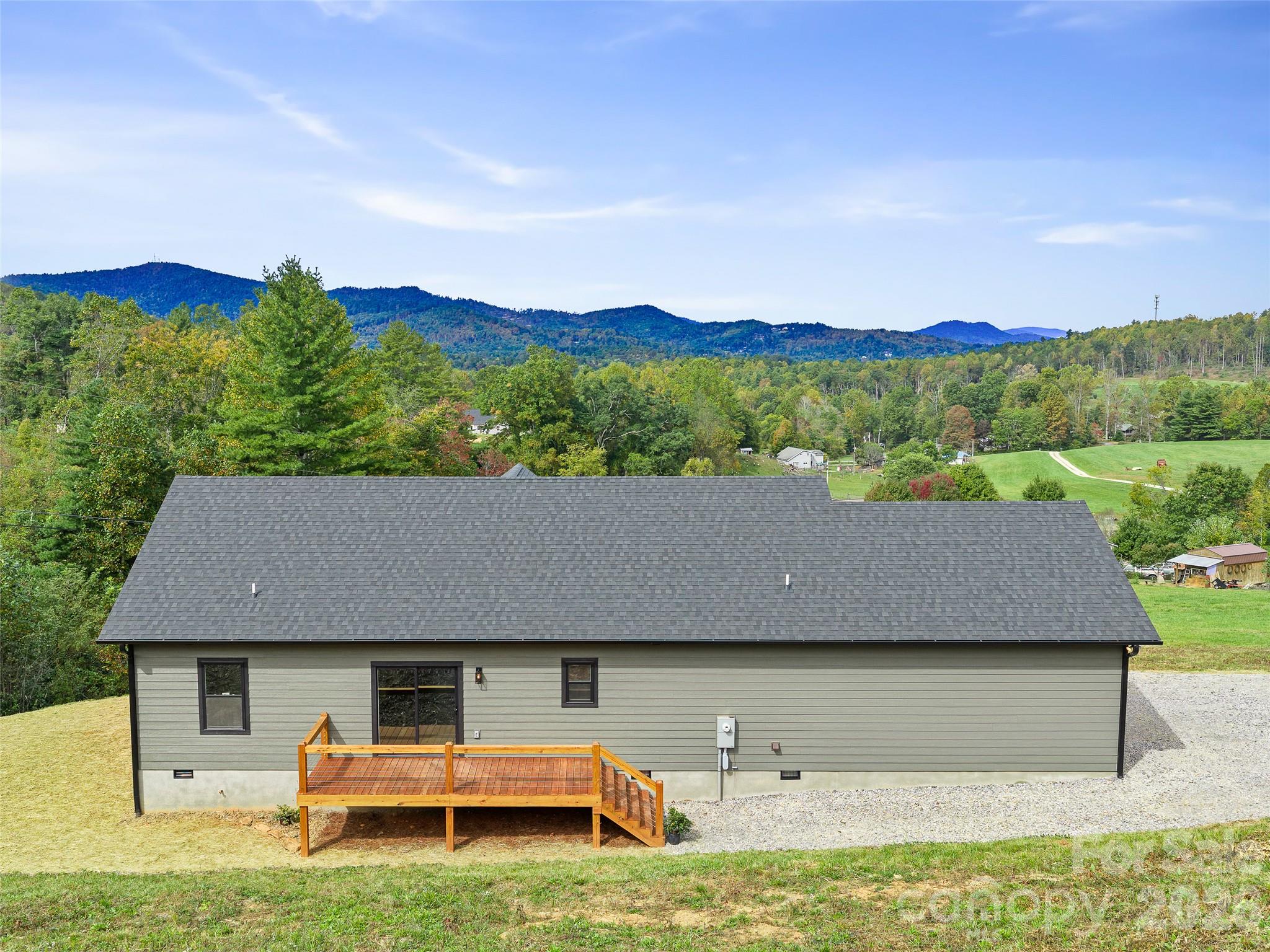 110 Shangrila Trail Property Photo 38