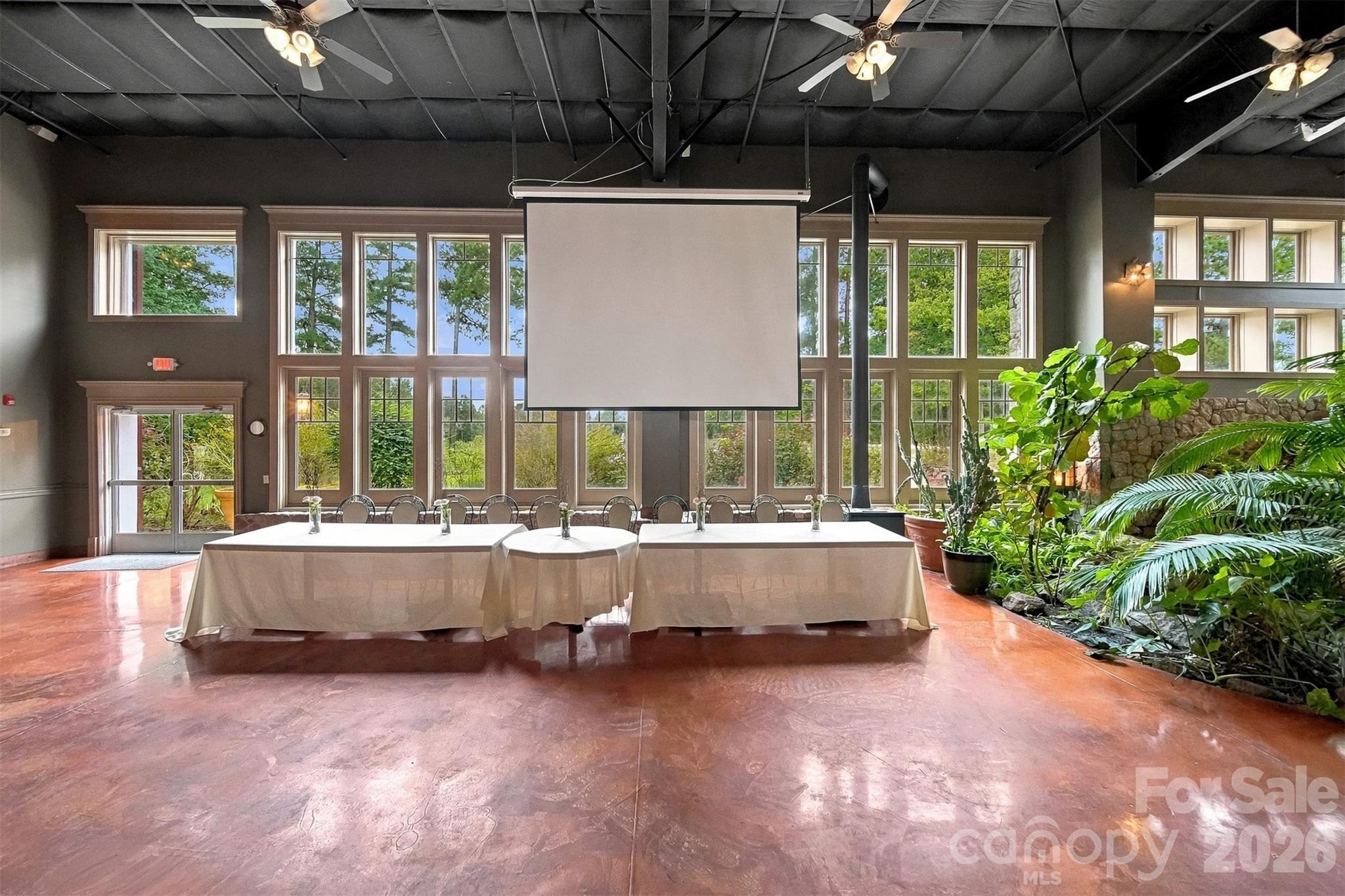 26 Commerce Drive Property Photo 8