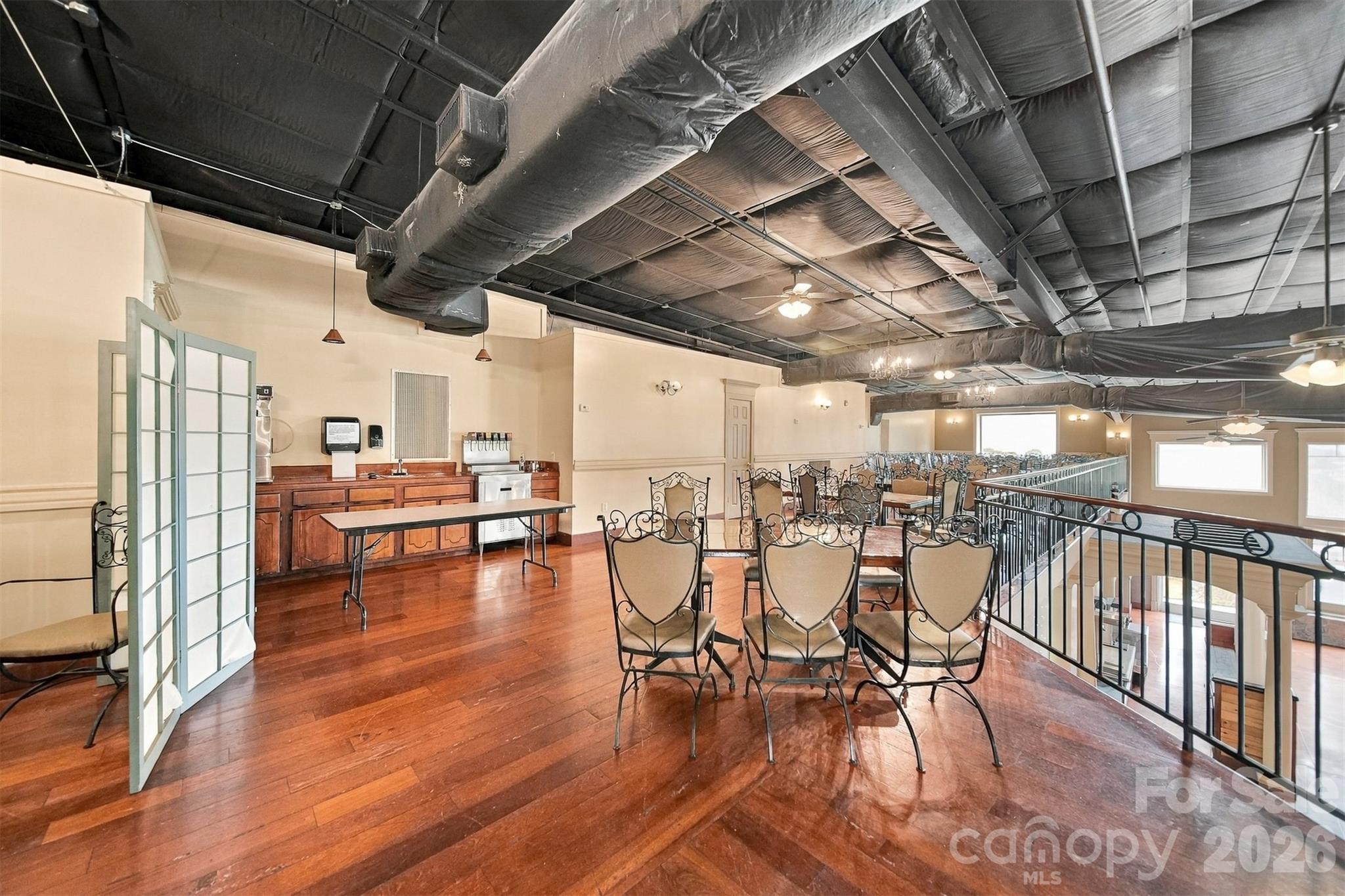 26 Commerce Drive Property Photo 15