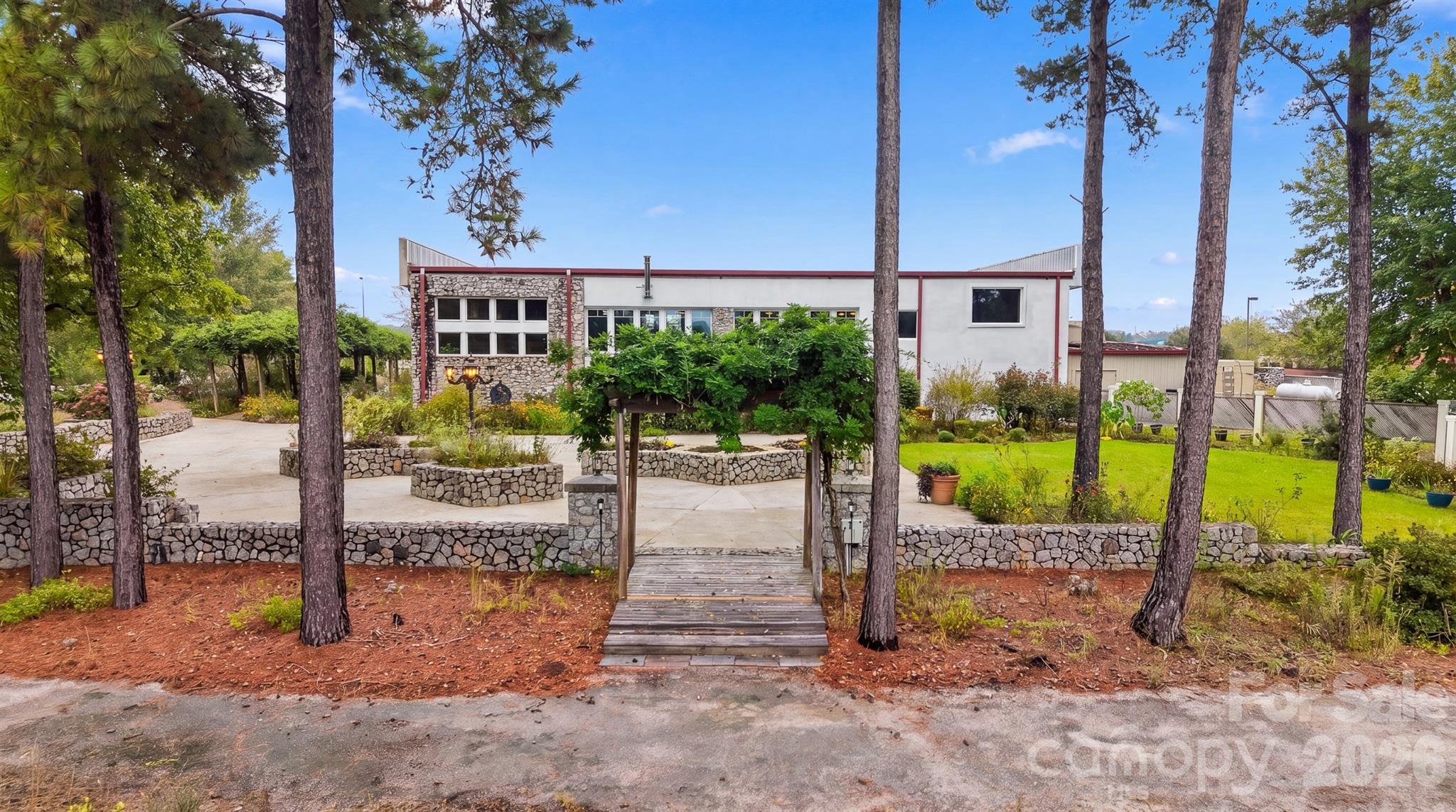 26 Commerce Drive Property Photo 44