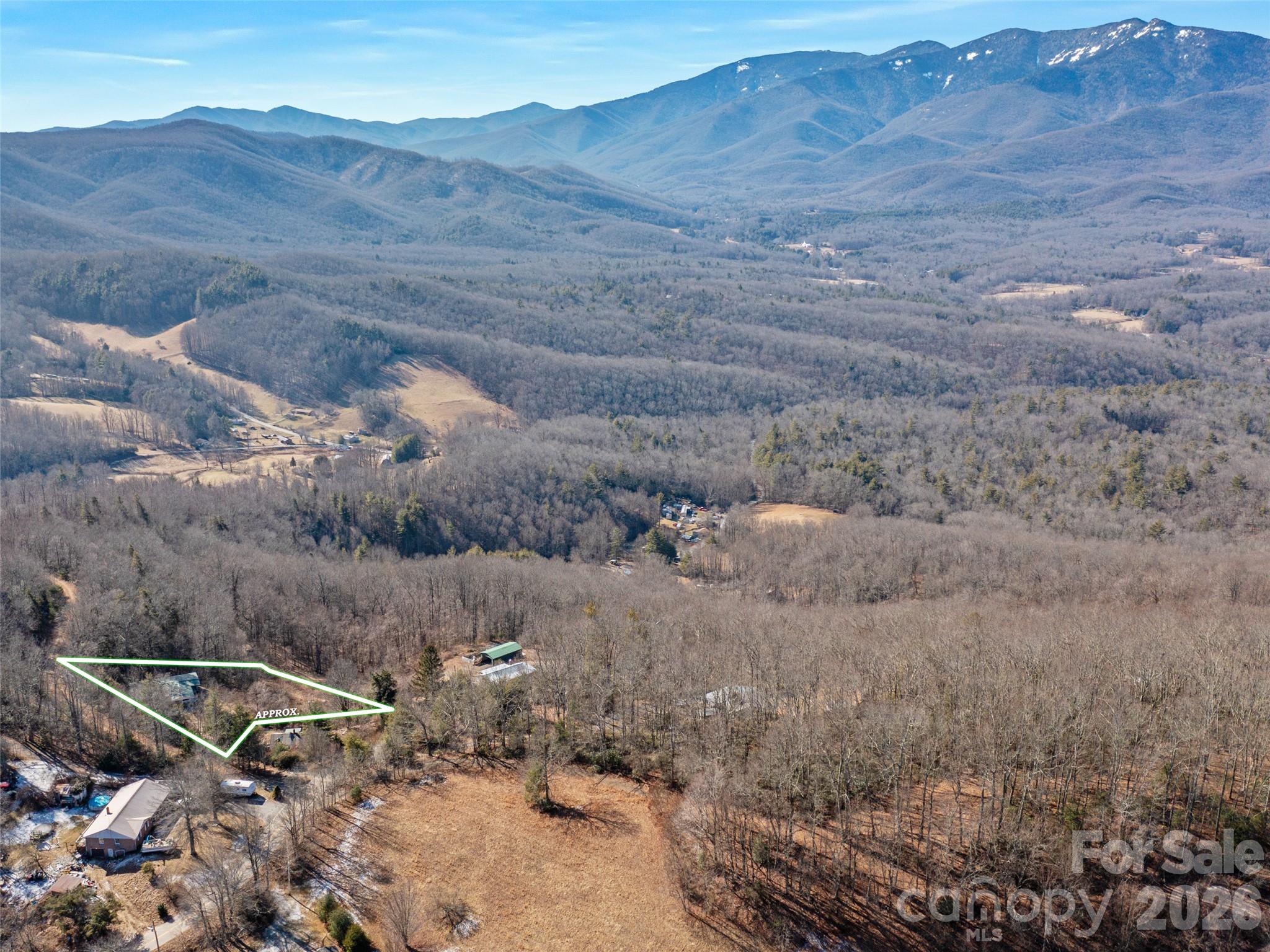 215 High View Trail Property Photo 6