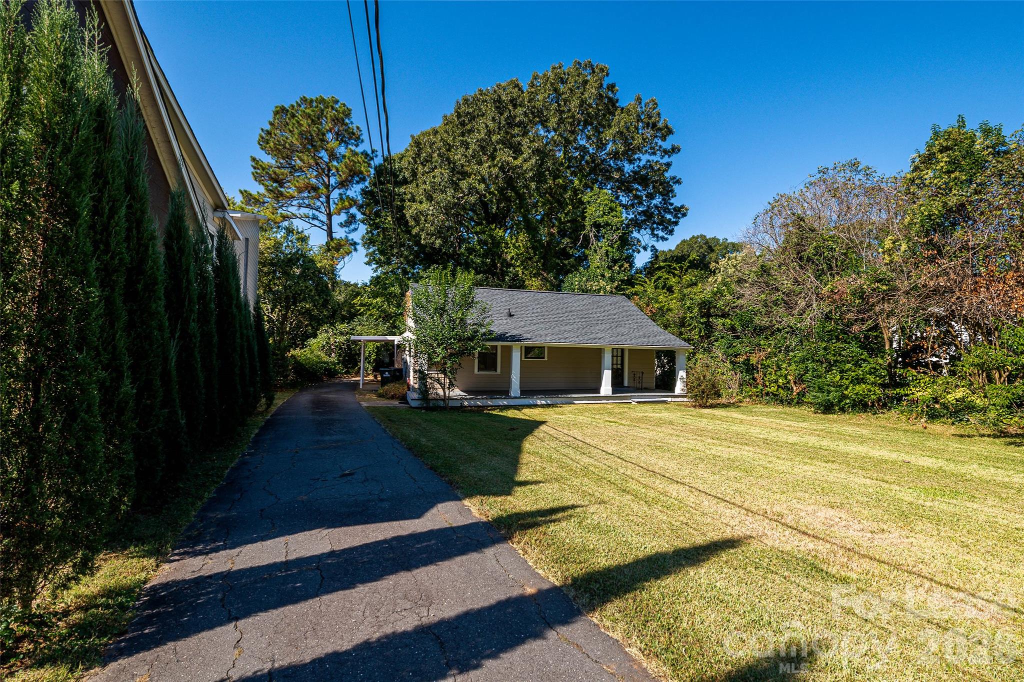 525 Forest Lane Property Photo 1