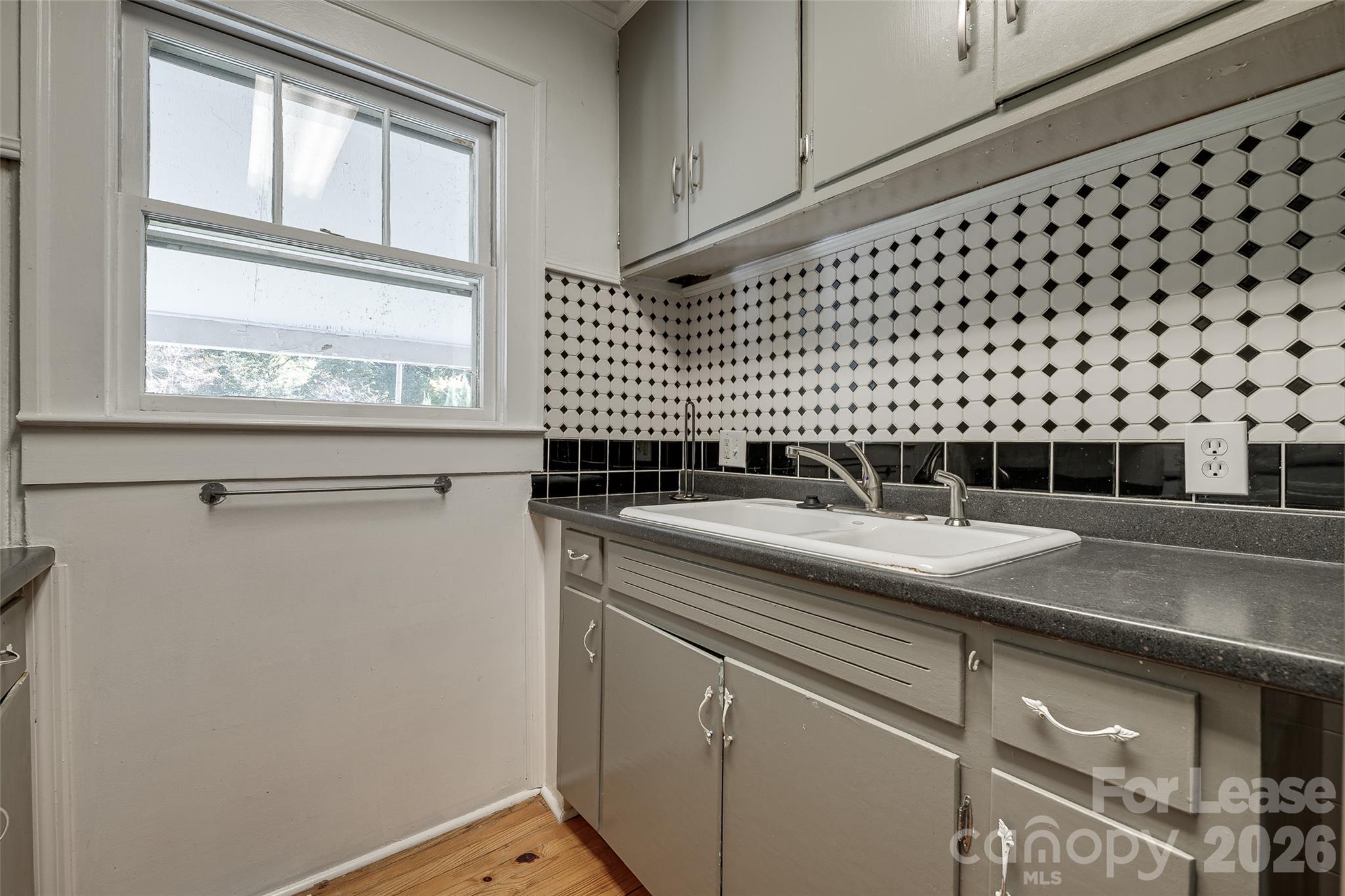 525 Forest Lane Property Photo 17