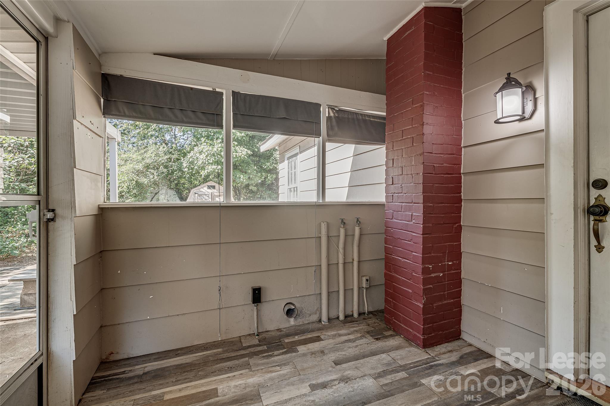 525 Forest Lane Property Photo 41