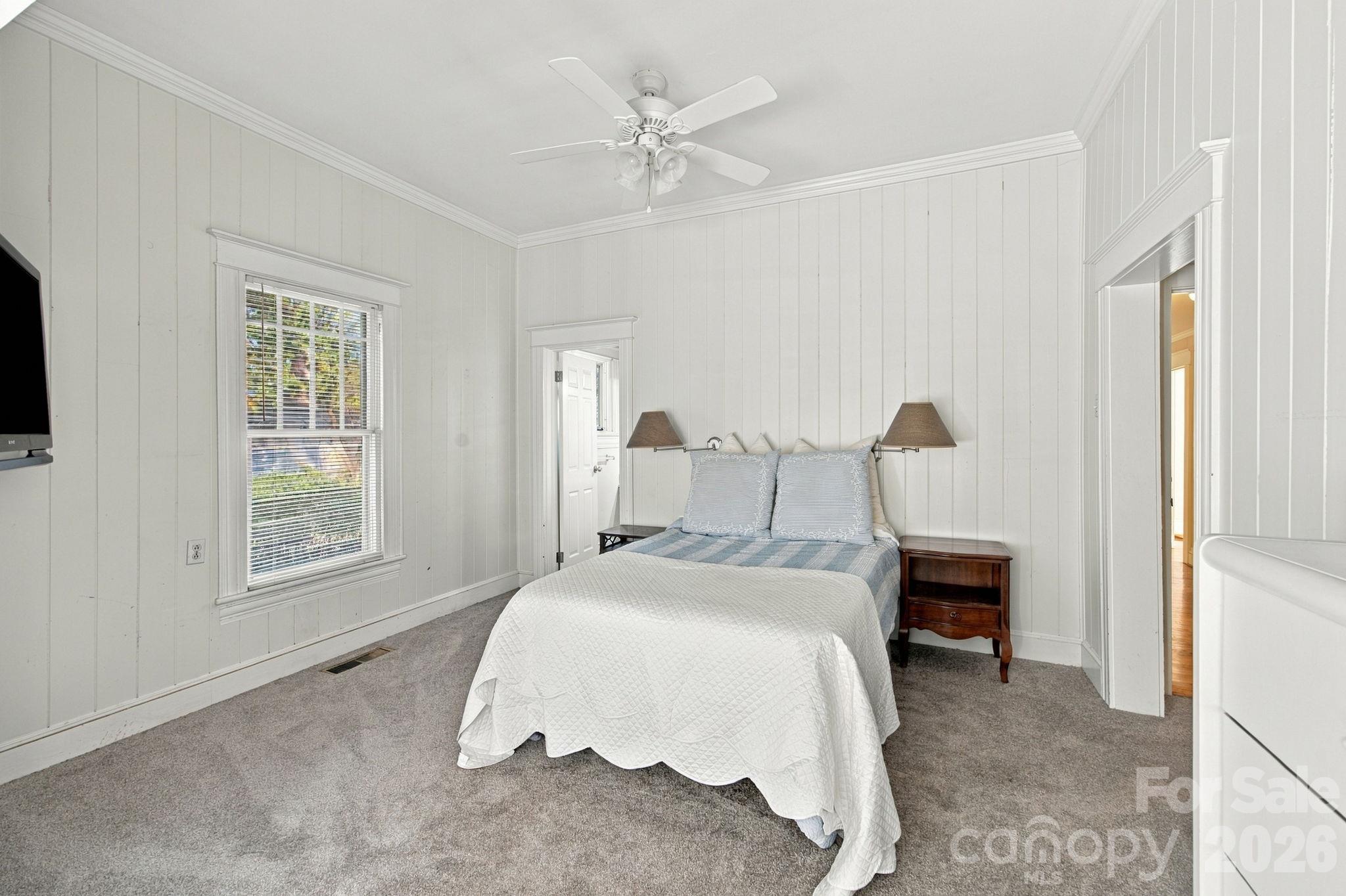 301 8th Street Property Photo 17