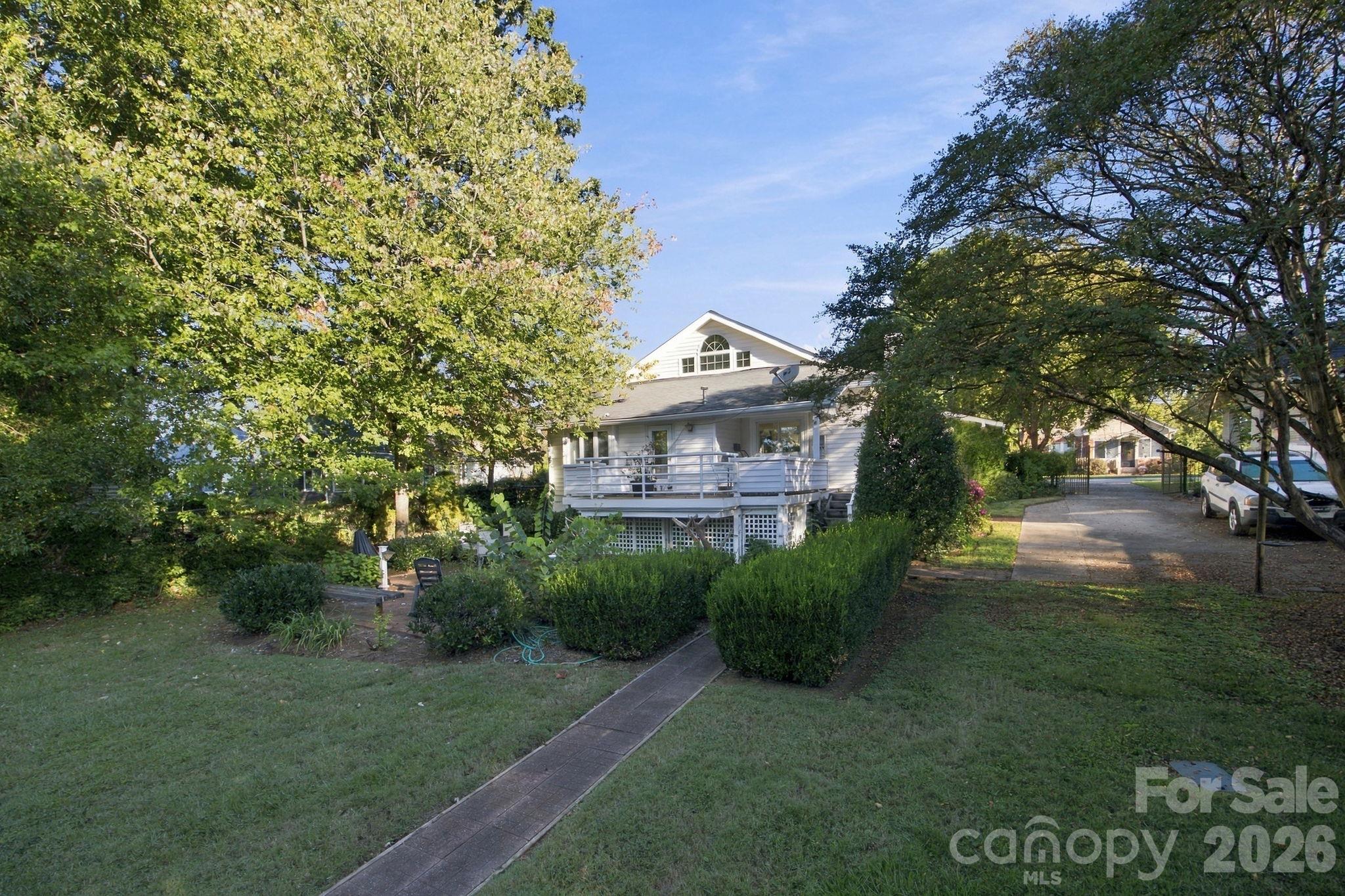 301 8th Street Property Photo 22