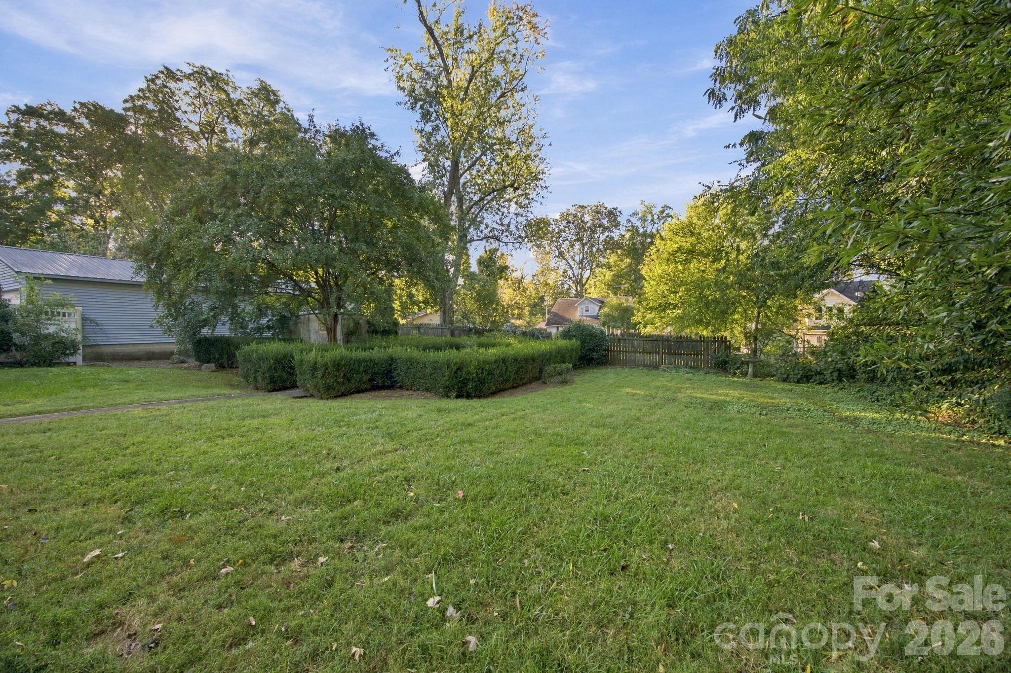 301 8th Street Property Photo 23
