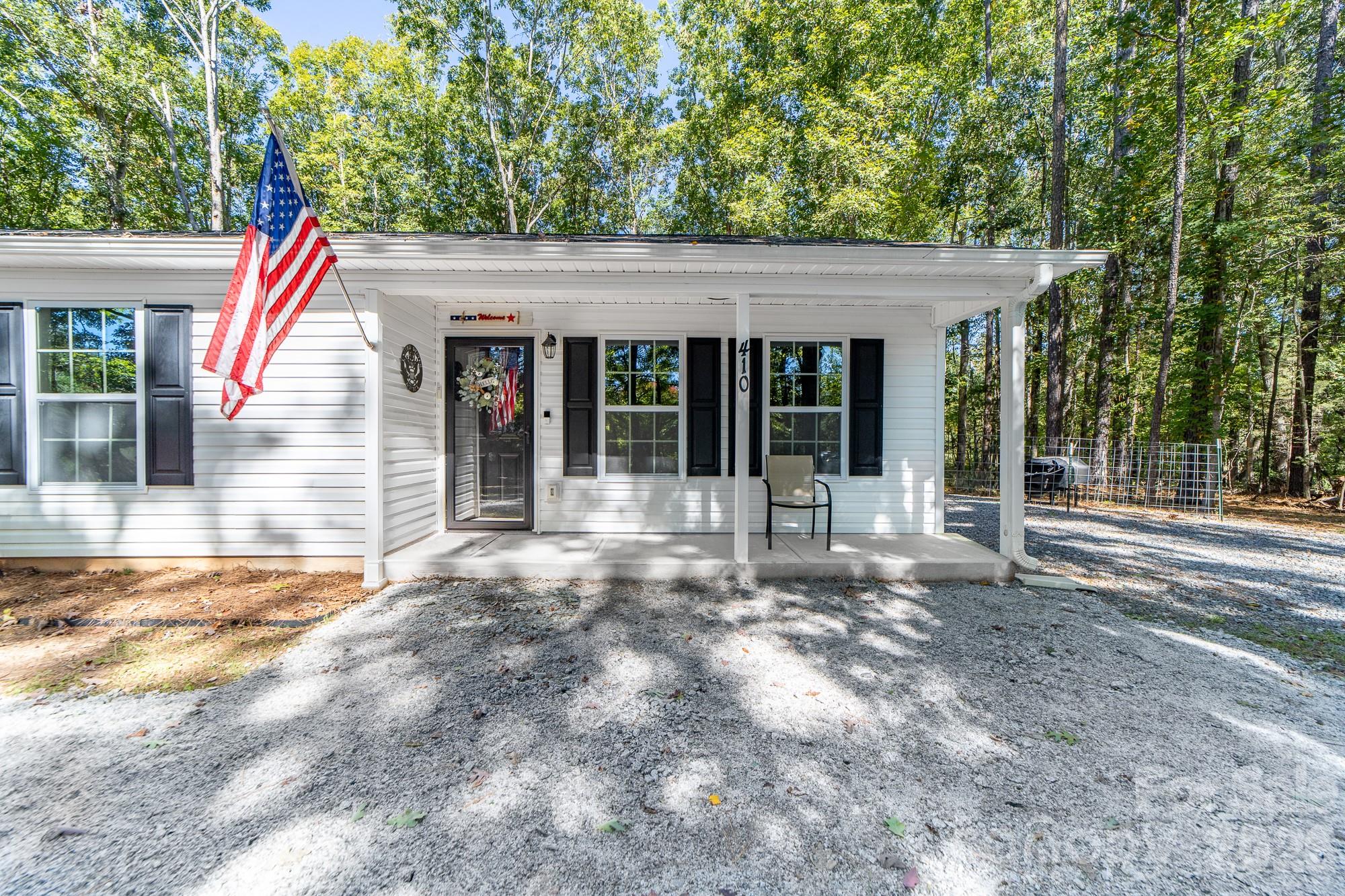 410 W Shiloh Unity Road Property Photo 2